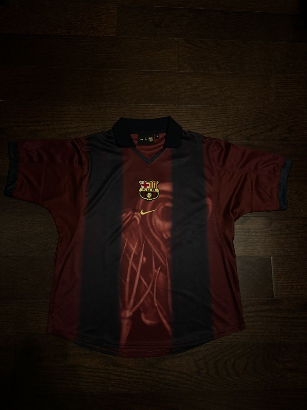 Nike × Travis Scott Travis x Barca Home Jersey Size US S / EU 44-46 / 1 - 1 Thumbnail