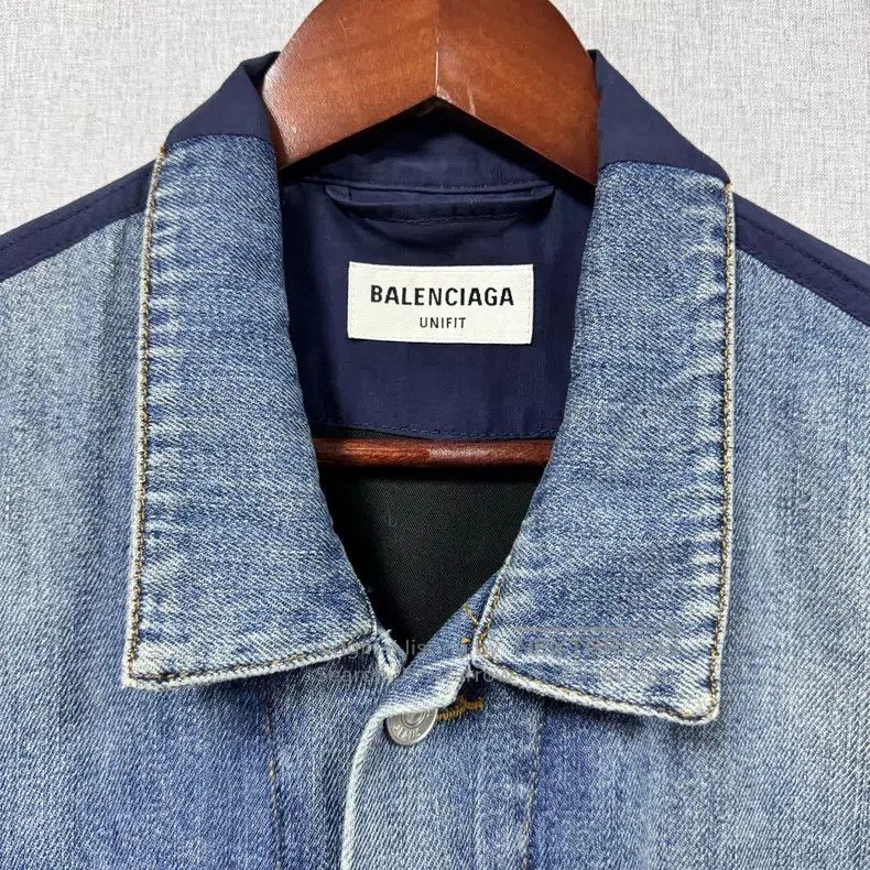 Other Balenciaga Front and back pieced embroidered denim jacket Size US L / EU 52-54 / 3 - 4 Thumbnail