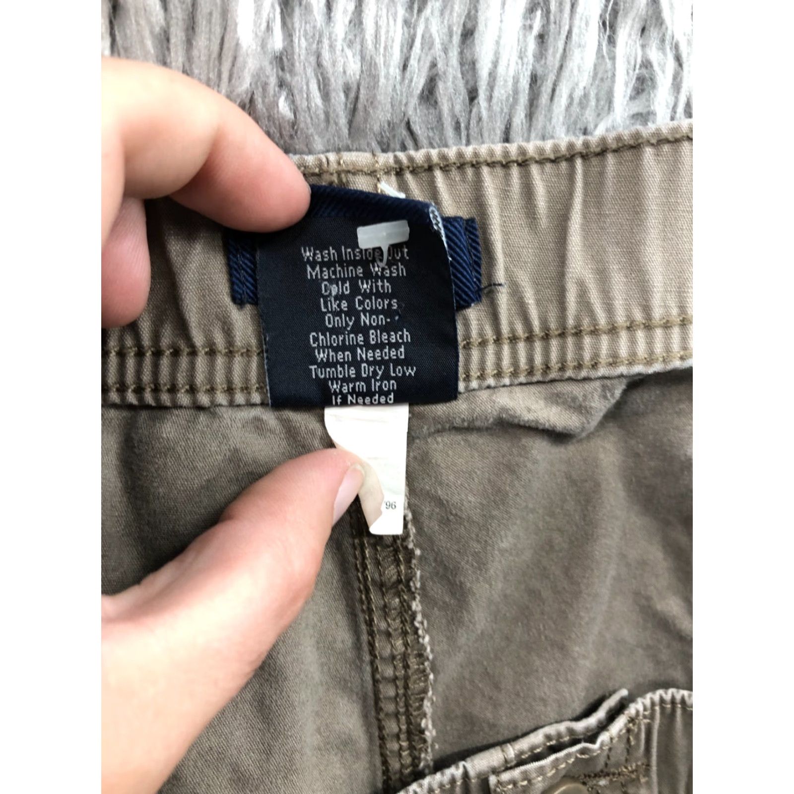 Croft & Barrow Croft & Barrow Cargo Shorts Mens Size 44 Mid Rise Medium Wash Beige Size US 44 / EU 60 - 8 Thumbnail