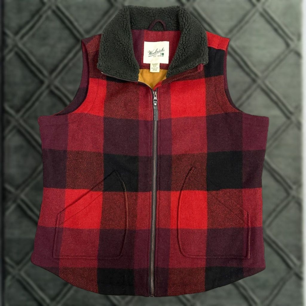 Vintage Woolrich Vest Womens XL Plaid Red Black Wool-Blend Zip EUC Size XL / US 12-14 / IT 48-50 - 1 Thumbnail