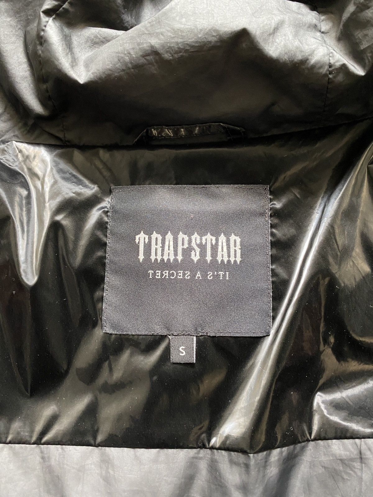Trapstar London Trapstar “It’s A Secret” Puffer Jacket 🖤 (RARE) Size US S / EU 44-46 / 1 - 4 Thumbnail