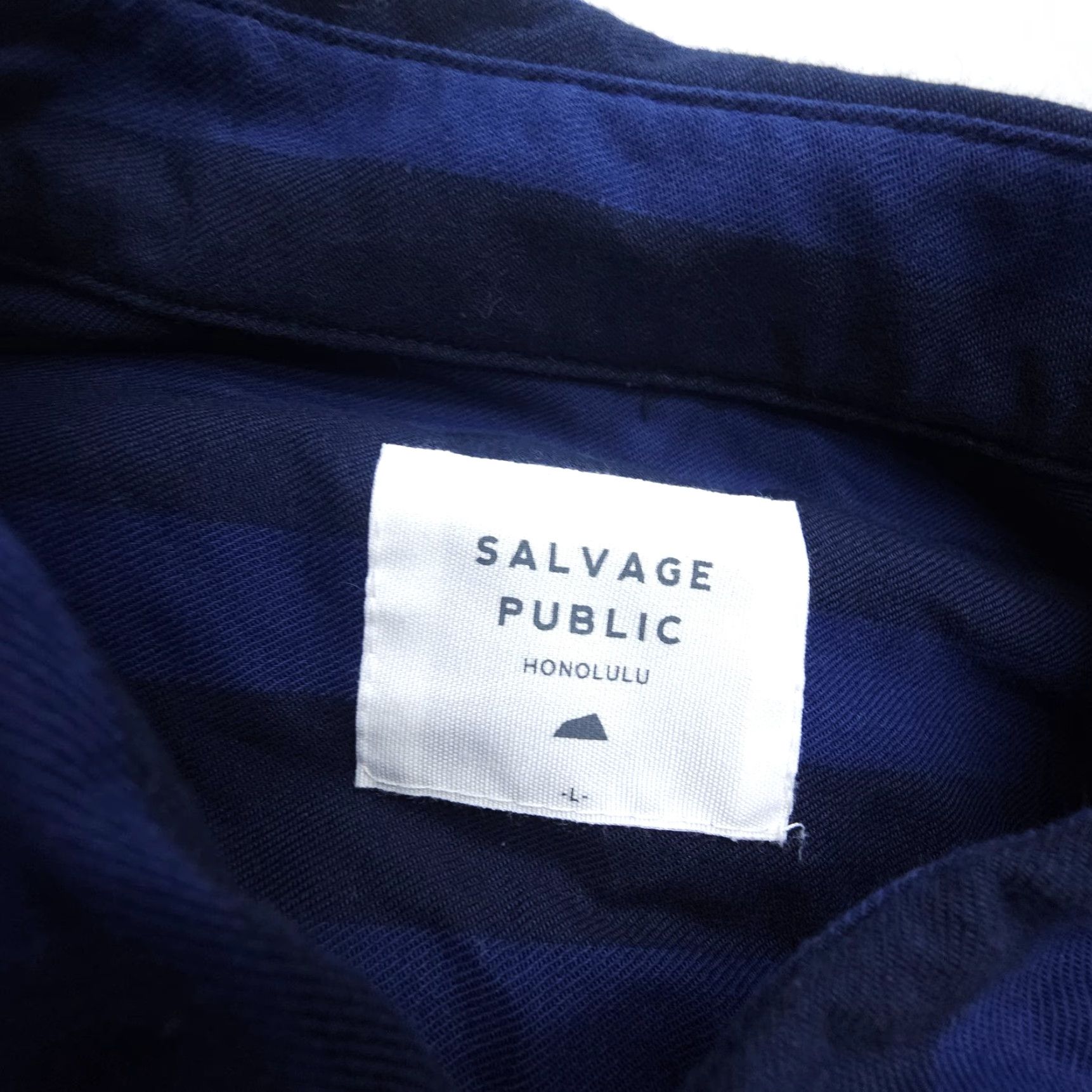 Vintage VINTAGE Salvage Public Men’s Shirt Button-Up Short Sleeve Blue L Organic Cotton Twill Striped Logo 90s Theme Mens Size US L / EU 52-54 / 3 - 3 Thumbnail