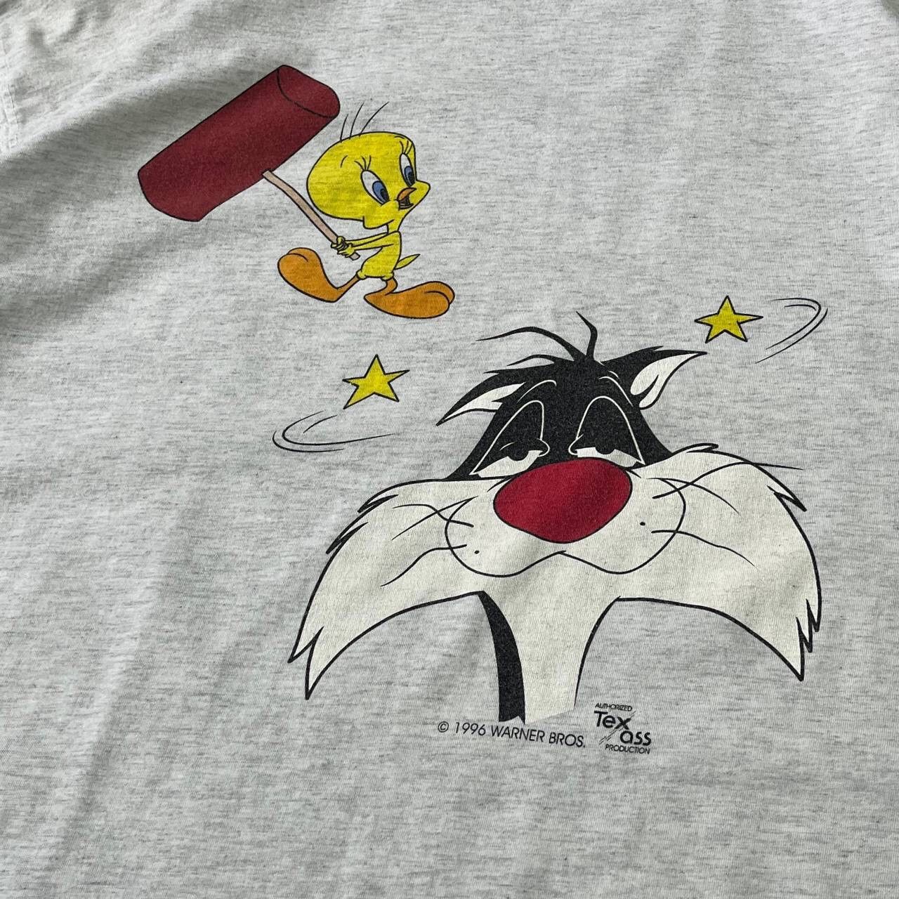 Vintage Vintage 1996 Tweety Bird Sylevester Looney T-Shirt Size US L / EU 52-54 / 3 - 16 Thumbnail