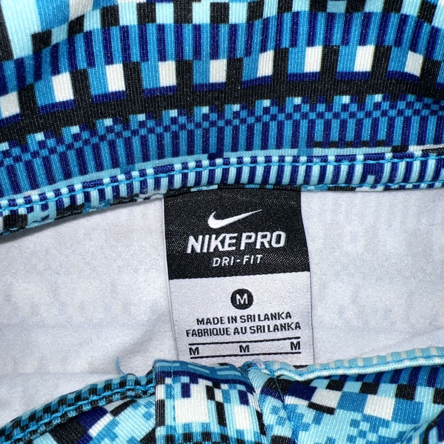Nike Nike Pro Dri-Fit Blue Geometric Half Zip Pullover Womens M Pullover Geometric Nike Dri-Fit Blue Geometric Half Zip Pullover Womens M Size M / US 6-8 / IT 42-44 - 3 Thumbnail