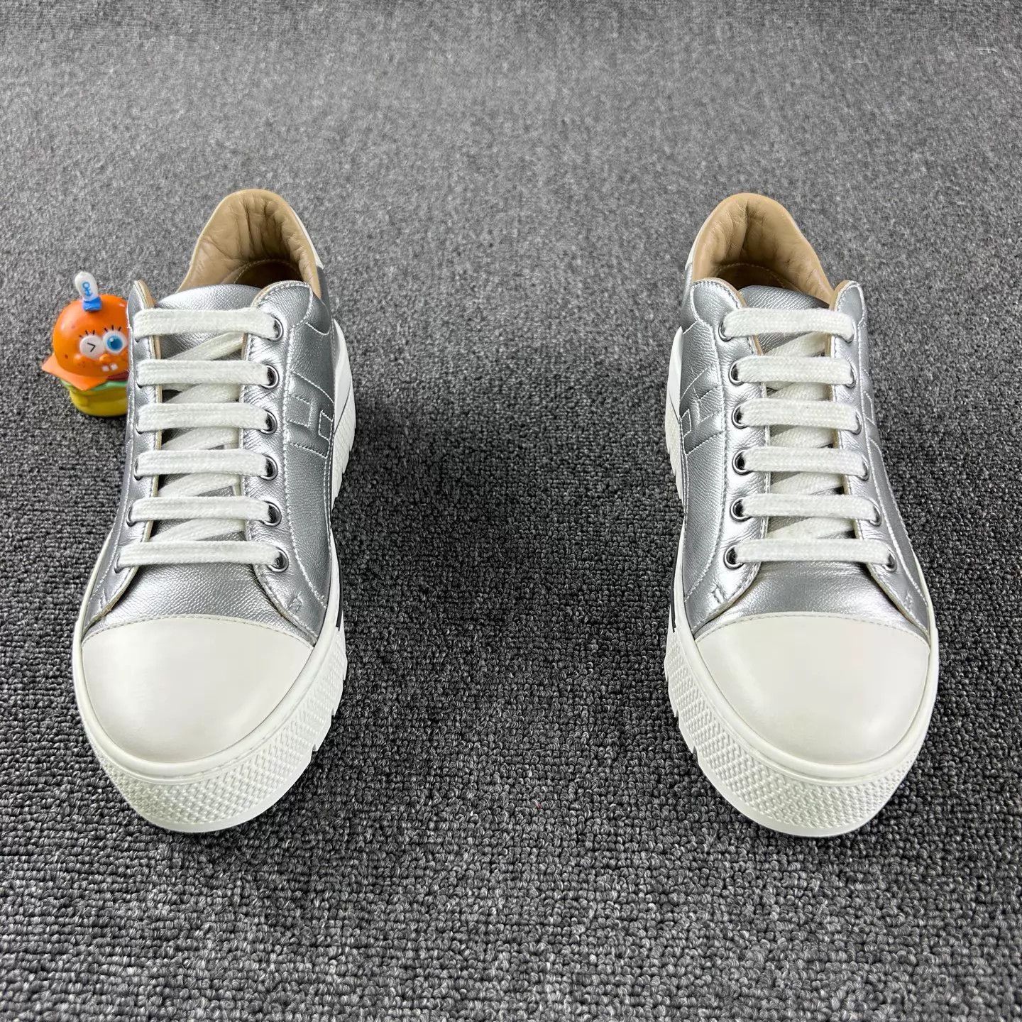 Hermes Hermes Silver Leather Sneaker 36 White Sole HB6526 Size US 5.5 / IT 35.5 - 2 Thumbnail
