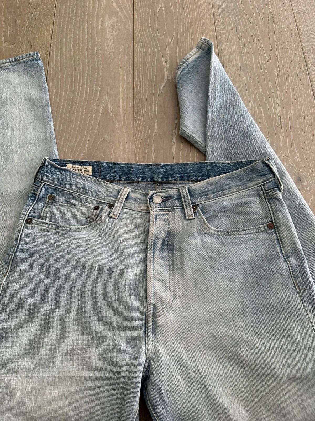 Levi's Levi’s 501 Denim Regular Fit Jeans Light Blue 32x34 Size US 32 / EU 48 - 8 Thumbnail