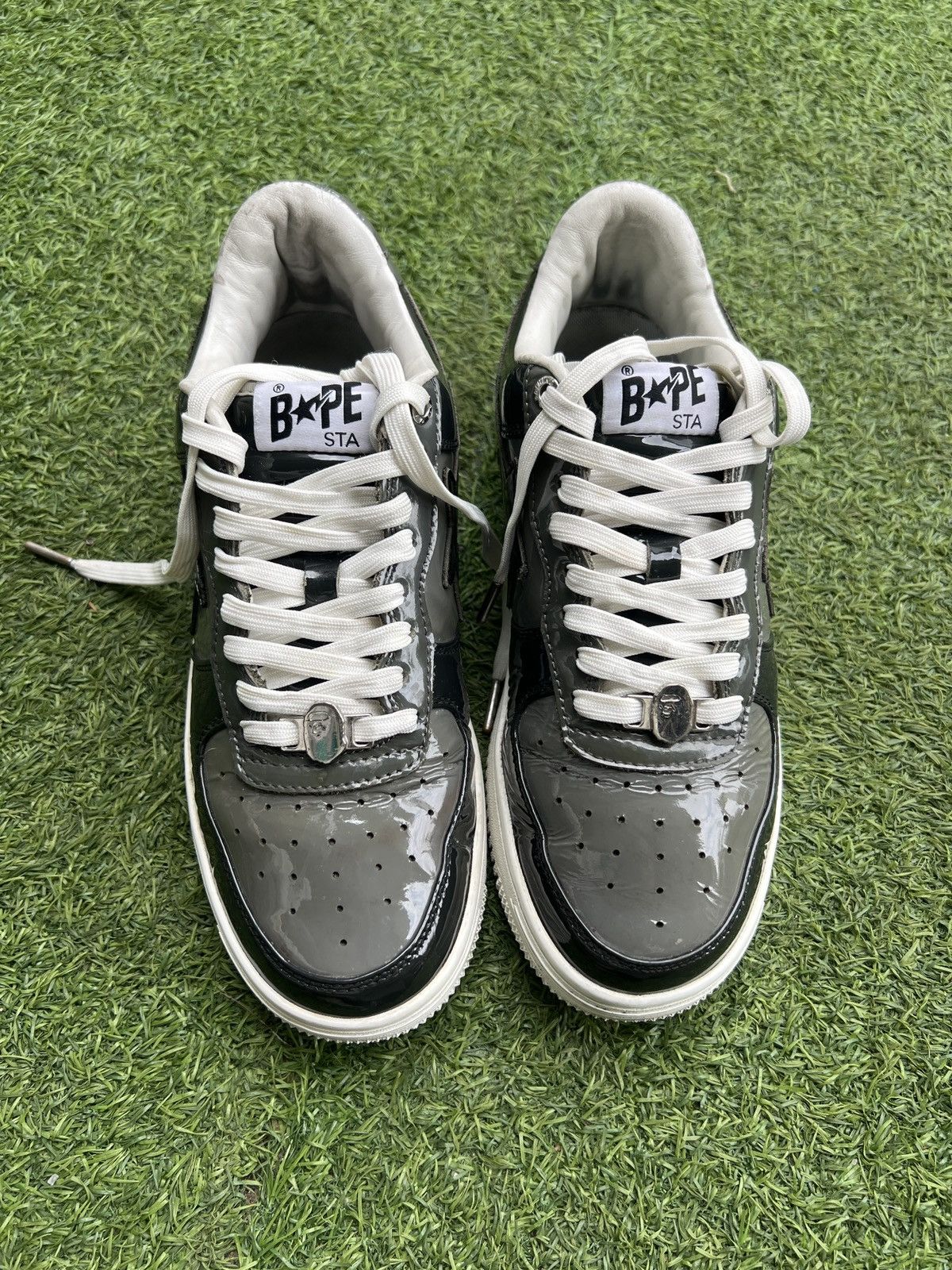 Bape Rare 🦧Bapesta Low Black Grey Patent Leather Size US 8.5 / EU 41-42 - 4 Thumbnail