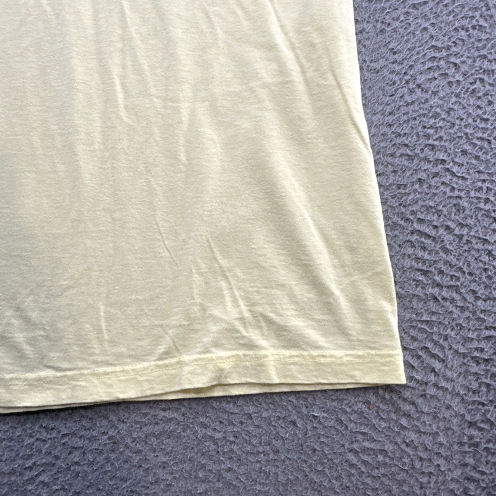 Guess Vtg Guess Jeans T Shirt Mens Large White 80s Hip hop Size US L / EU 52-54 / 3 - 6 Thumbnail