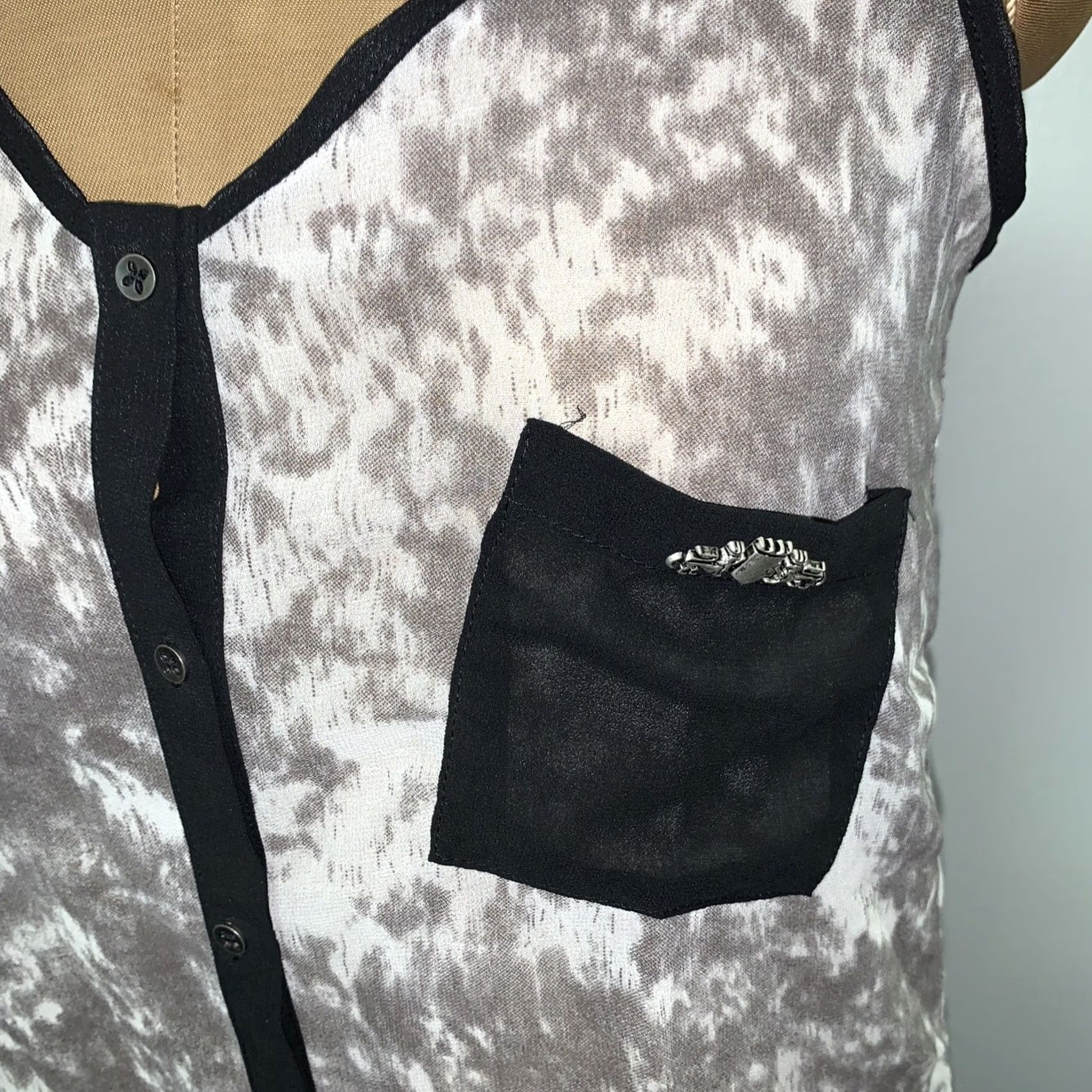 Vintage Oh My Julian Tank Top Womens Size S Sleeveless Button Down Black Gray Sheer NWT Size S / US 4 / IT 40 - 2 Thumbnail
