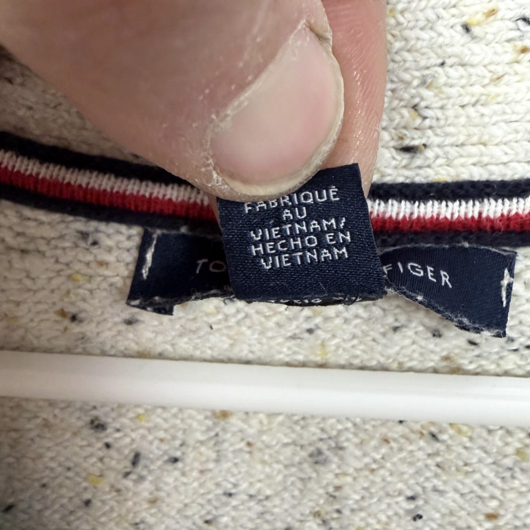 Tommy Hilfiger Tommy Hilfiger Sweater Mens M White Henley V-Neck Knit Preppy Classic Layering Size US M / EU 48-50 / 2 - 6 Thumbnail