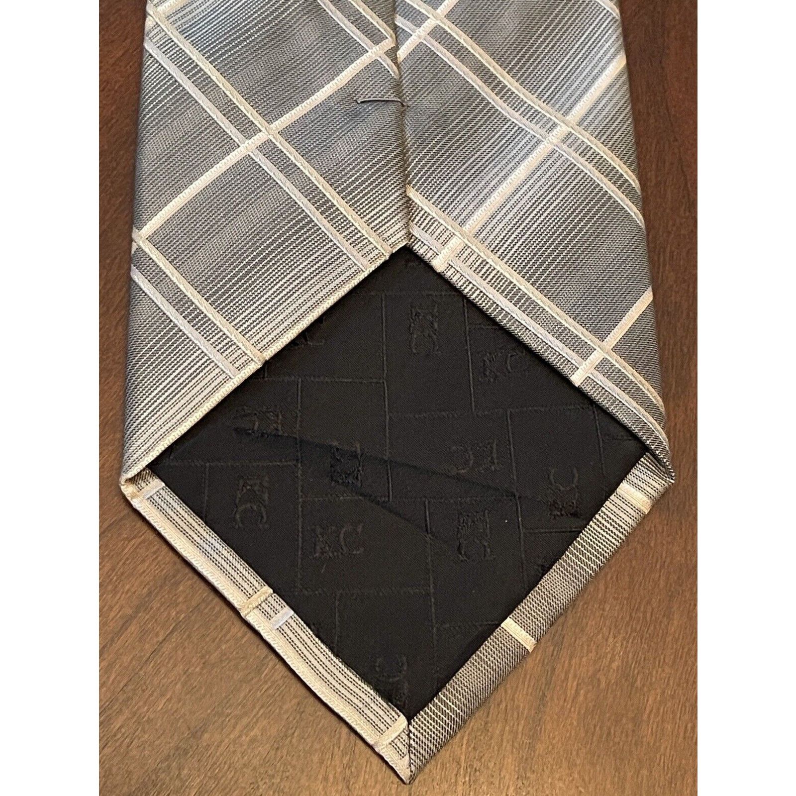 Kenneth Cole Kenneth Cole New York Gray Hand Made 100% Silk China Size ONE SIZE - 2 Thumbnail
