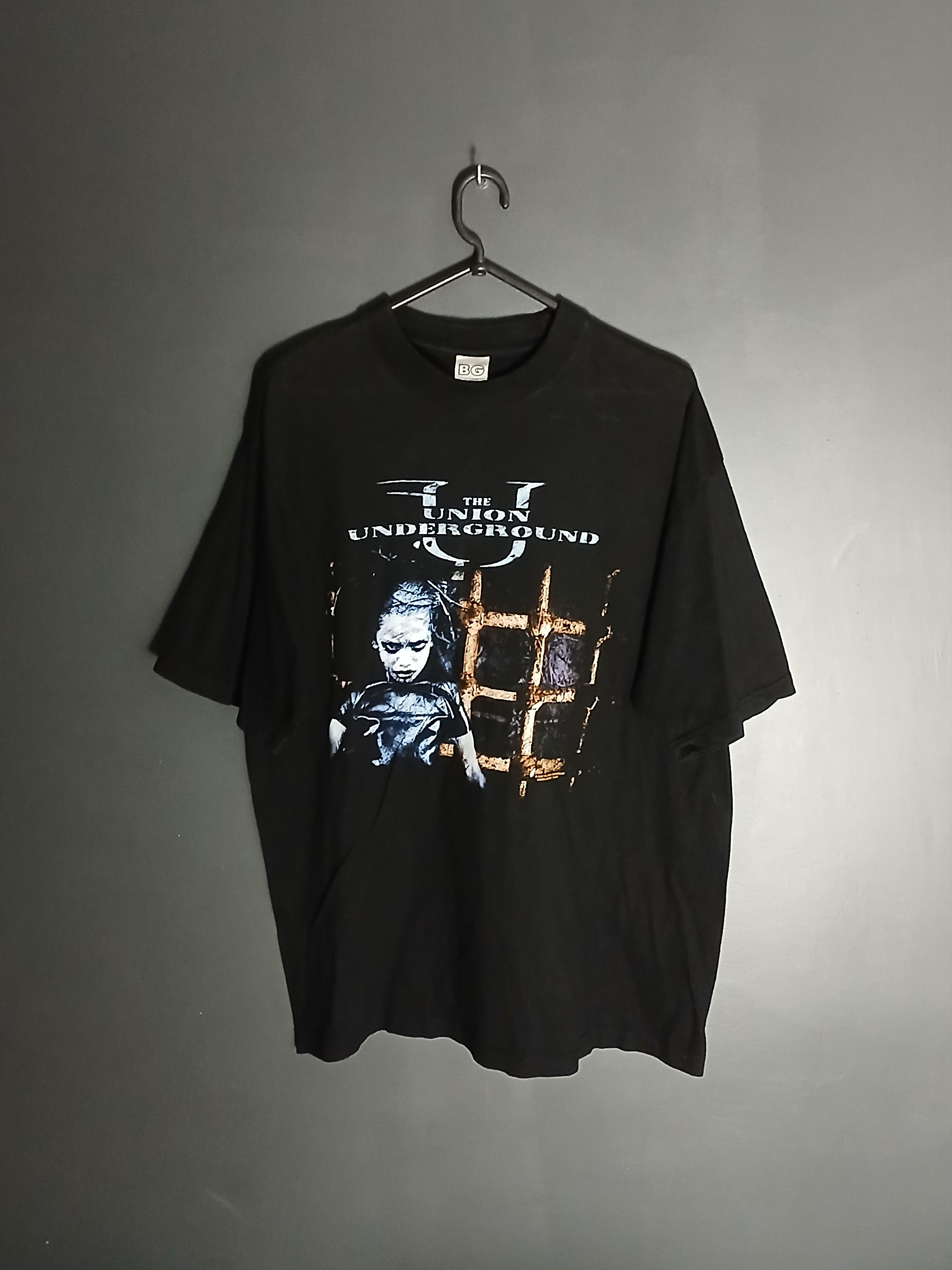 Vintage Vintage 2001 The Union Underground European Tour T-Shirt Size US XL / EU 56 / 4 - 1 Thumbnail