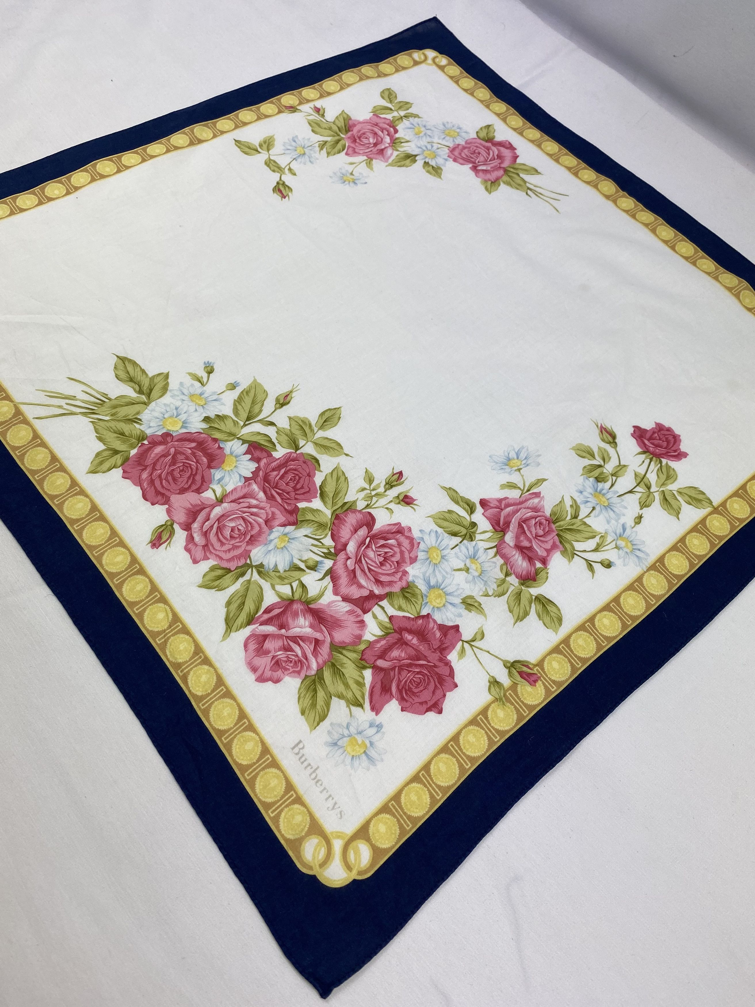 Burberry Burberry Handkerchief / Bandana / Neckerchief Size ONE SIZE - 4 Thumbnail