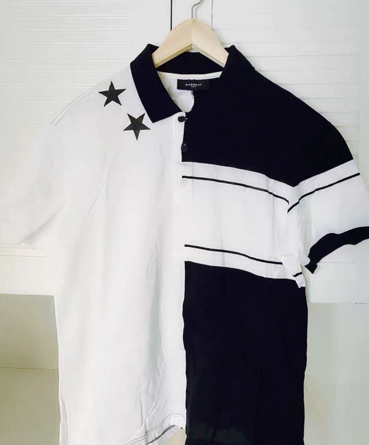 Givenchy Givenchy Black and White Five-pointed Star Polo Shirt Size US XL / EU 56 / 4 - 1 Thumbnail