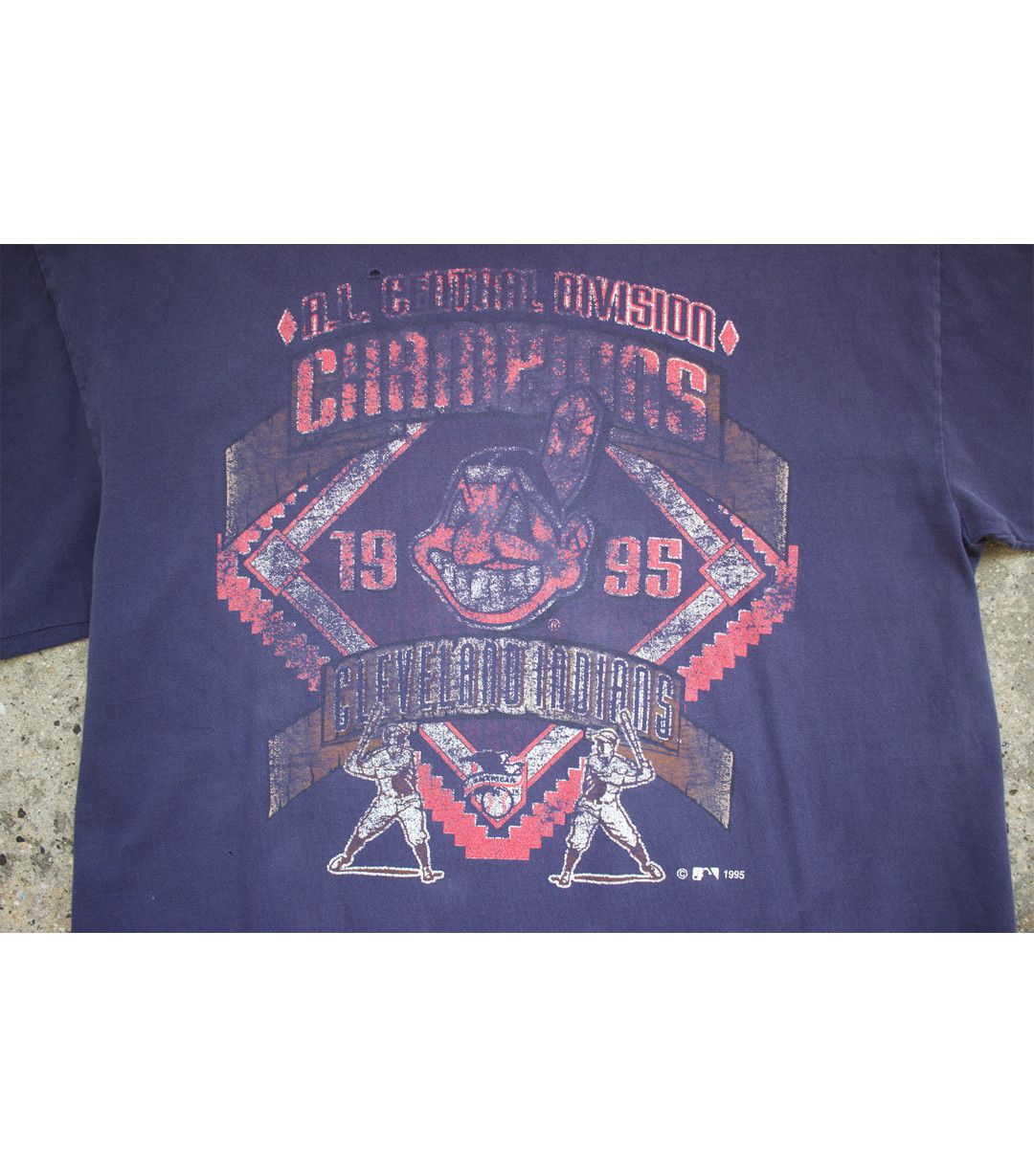 Vintage 1995 Vintage Cleveland Indians T-Shirt Size US L / EU 52-54 / 3 - 5 Thumbnail