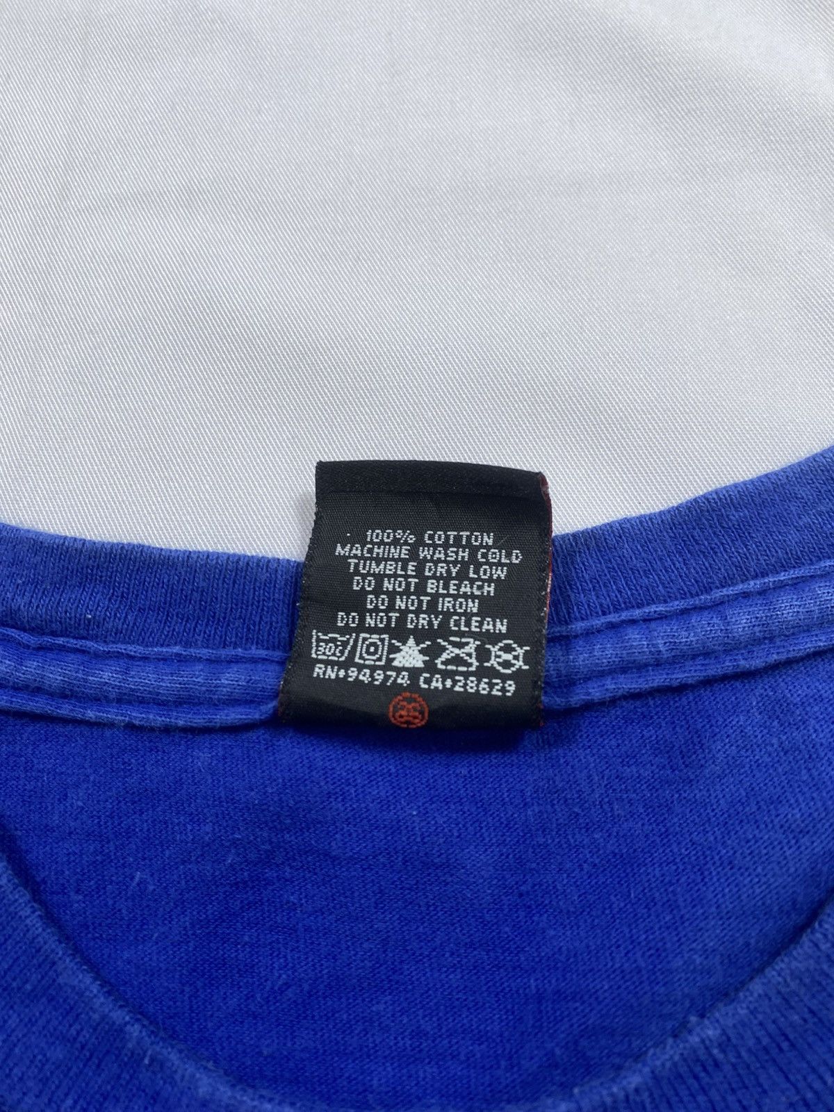 Vintage Vintage stussy 2000s Skooled Them Tee Size US L / EU 52-54 / 3 - 5 Thumbnail
