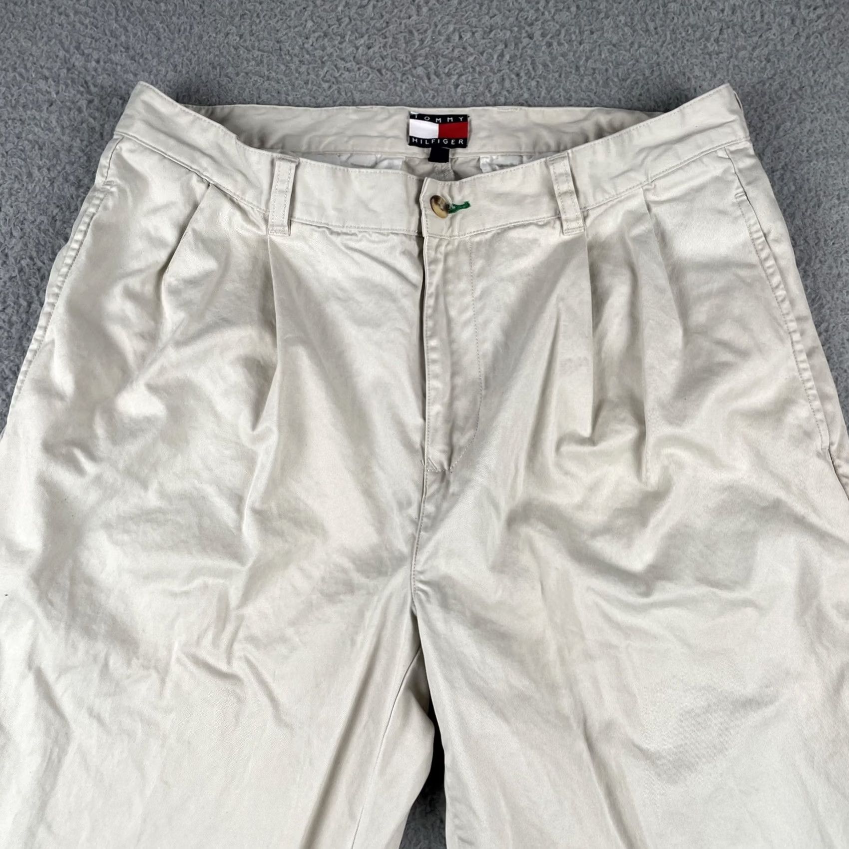 Tommy Hilfiger VINTAGE Tommy Hilfiger Khaki 100% Cotton Chino Pants Mens 32x31 Trousers Embroidery Logo Size US 32 / EU 48 - 2 Thumbnail