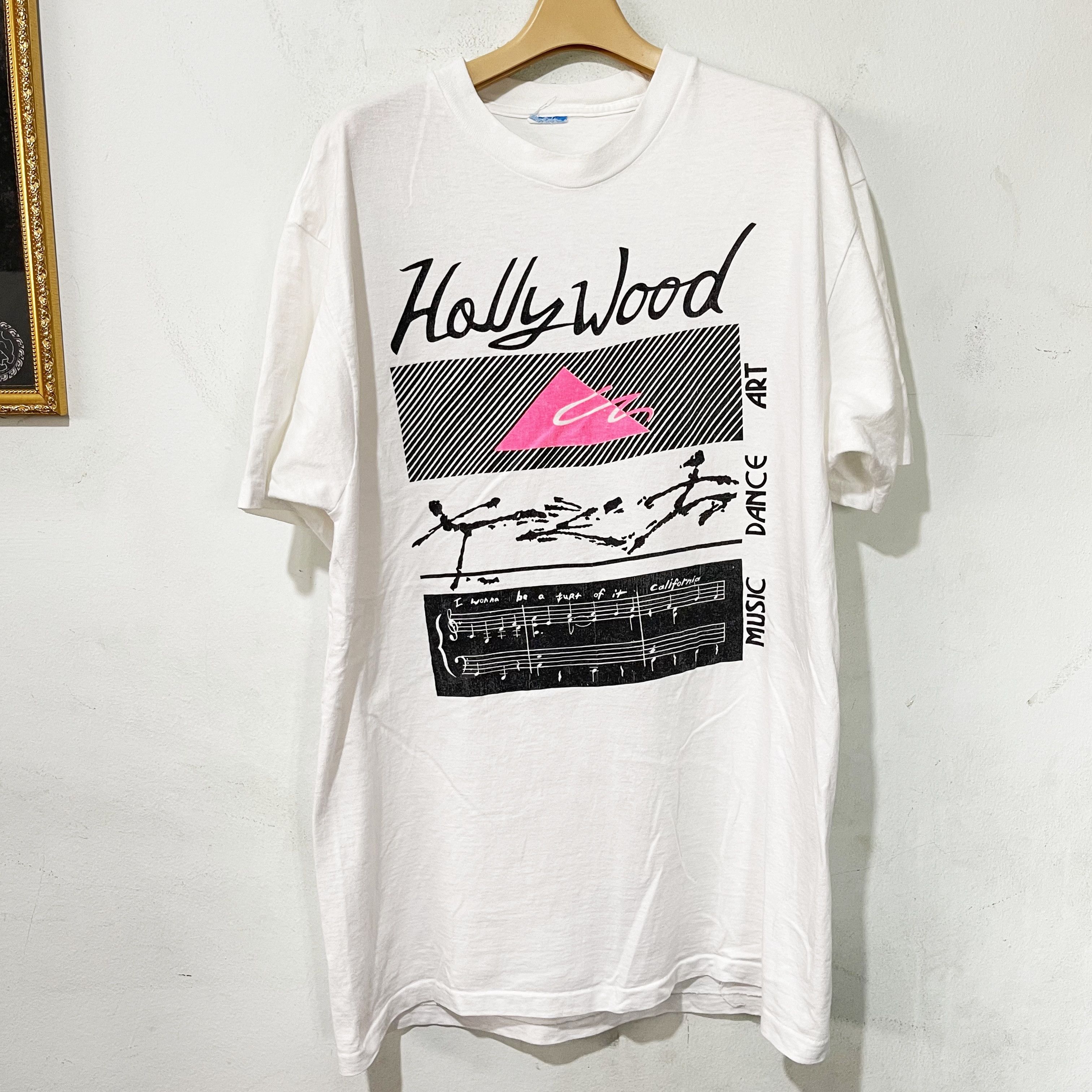 Vintage Vintage 90s Hollywood Art Dance Music T-Shirt Size US L / EU 52-54 / 3 - 1 Thumbnail
