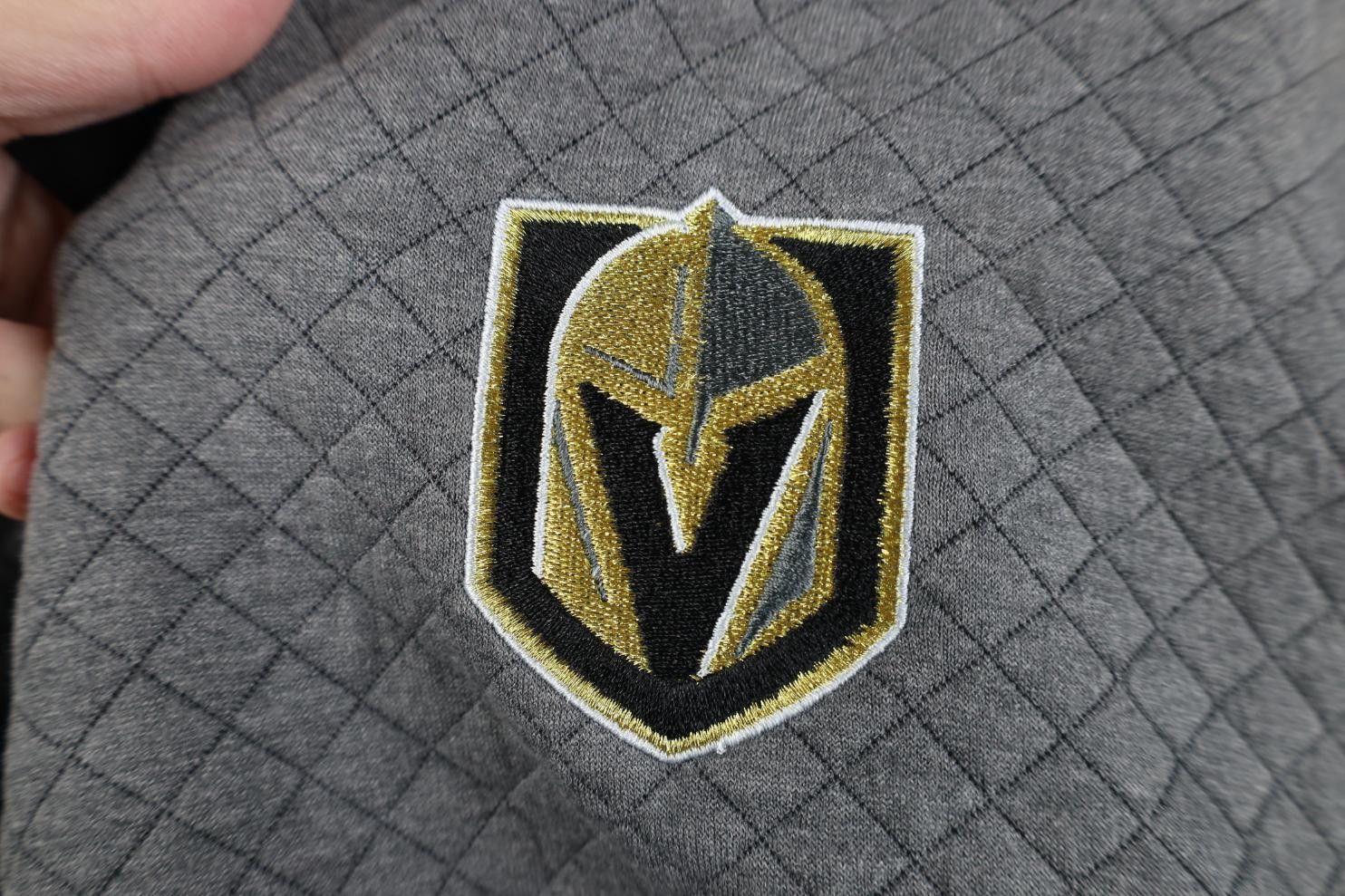 Vintage New NHL Las Vegas Golden Knights Hockey Quilted Snap Sweater Size US S / EU 44-46 / 1 - 4 Thumbnail