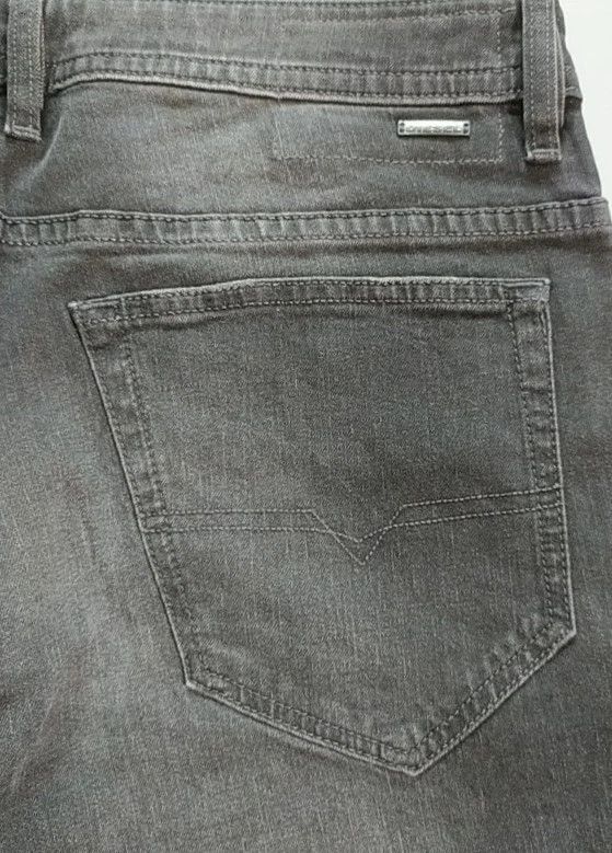 Diesel Diesel THOMMER-C L.32 MENS JEANS T/9799 Size US 36 / EU 52 - 11 Thumbnail