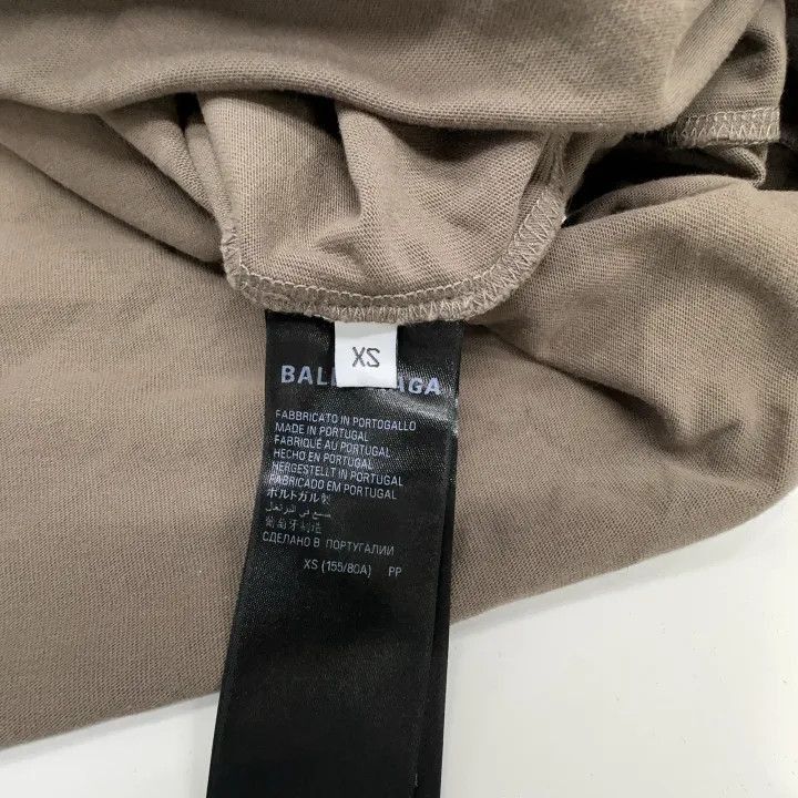 Other Balenciaga Balenciaga SS23 Distressed Logo TShirt -2507 Size US XS / EU 42 / 0 - 5 Thumbnail
