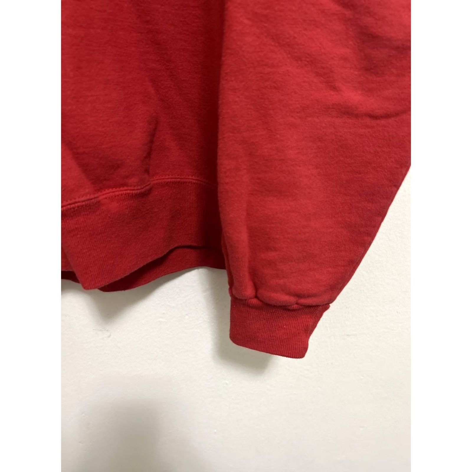 Champion VINTAGE Champion Sweatshirt crewneck Mens L Red 90s Pullover Made in USA Size US L / EU 52-54 / 3 - 5 Thumbnail