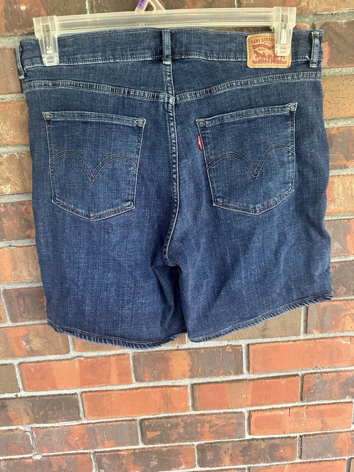 Levi's Levi's Women's Denim Shorts -- Size 30" / US 8 / IT 44 - 3 Thumbnail