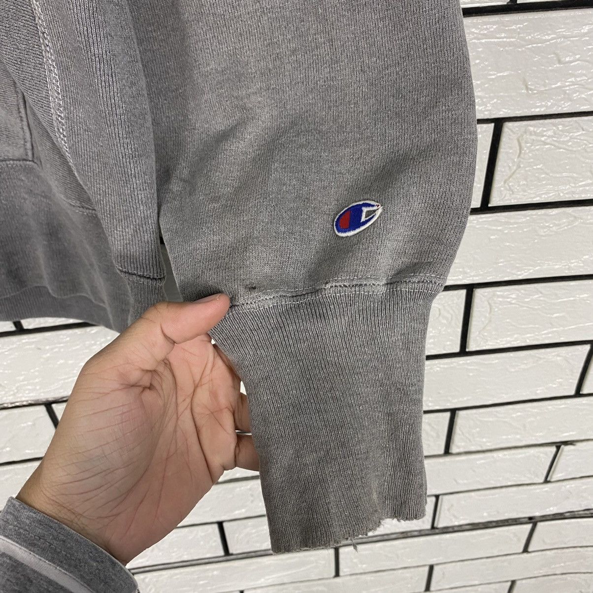 Champion 🔥DISTRESSED VINTAGE HOODIE CHAMPION REVERSE WAVE MADE IN USA Size US M / EU 48-50 / 2 - 14 Thumbnail