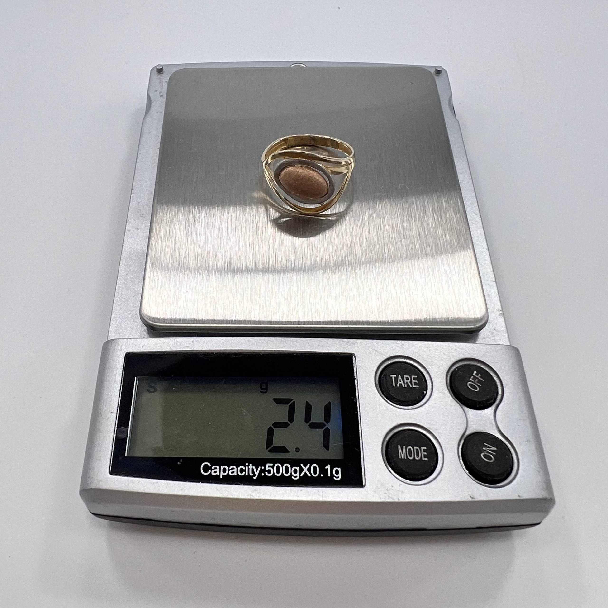 Other 14K Gold Ring Oval Rose Yellow White Gold 2.4g Size 7 Size ONE SIZE - 8 Thumbnail