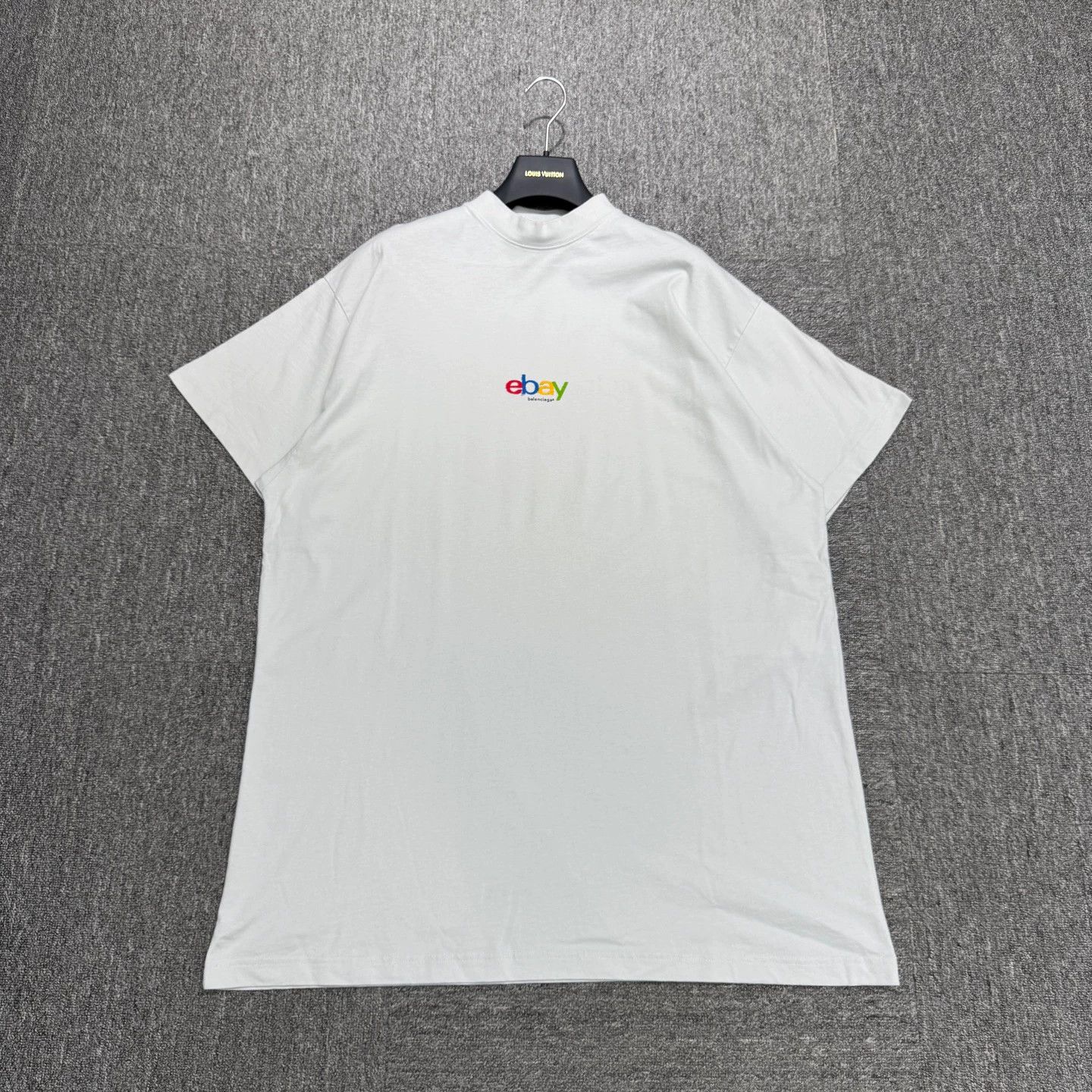 Balenciaga Balenciaga Embroidered Logo Short Sleeve Tee Size 1 Size US S / EU 44-46 / 1 - 1 Thumbnail