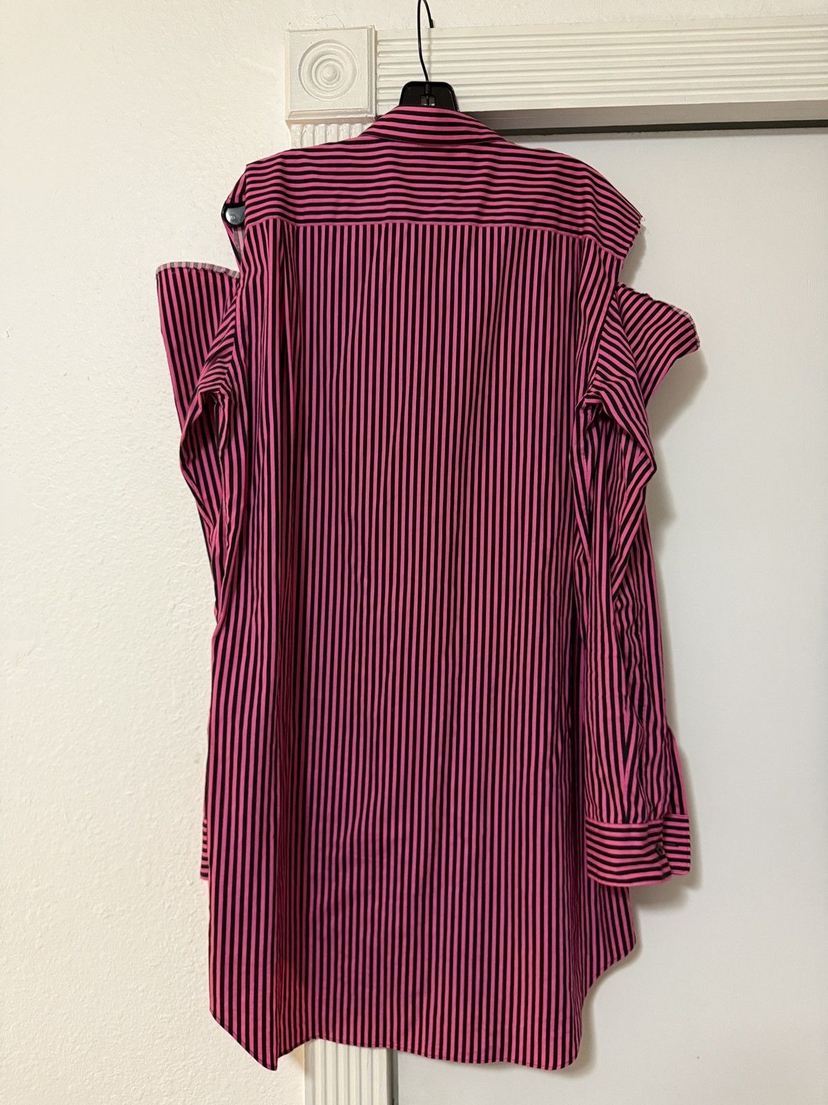 Comme des Garcons Homme Plus COMME des GARÇONS HOMME PLUS pink stripe long button down. Size US M / EU 48-50 / 2 - 2 Thumbnail