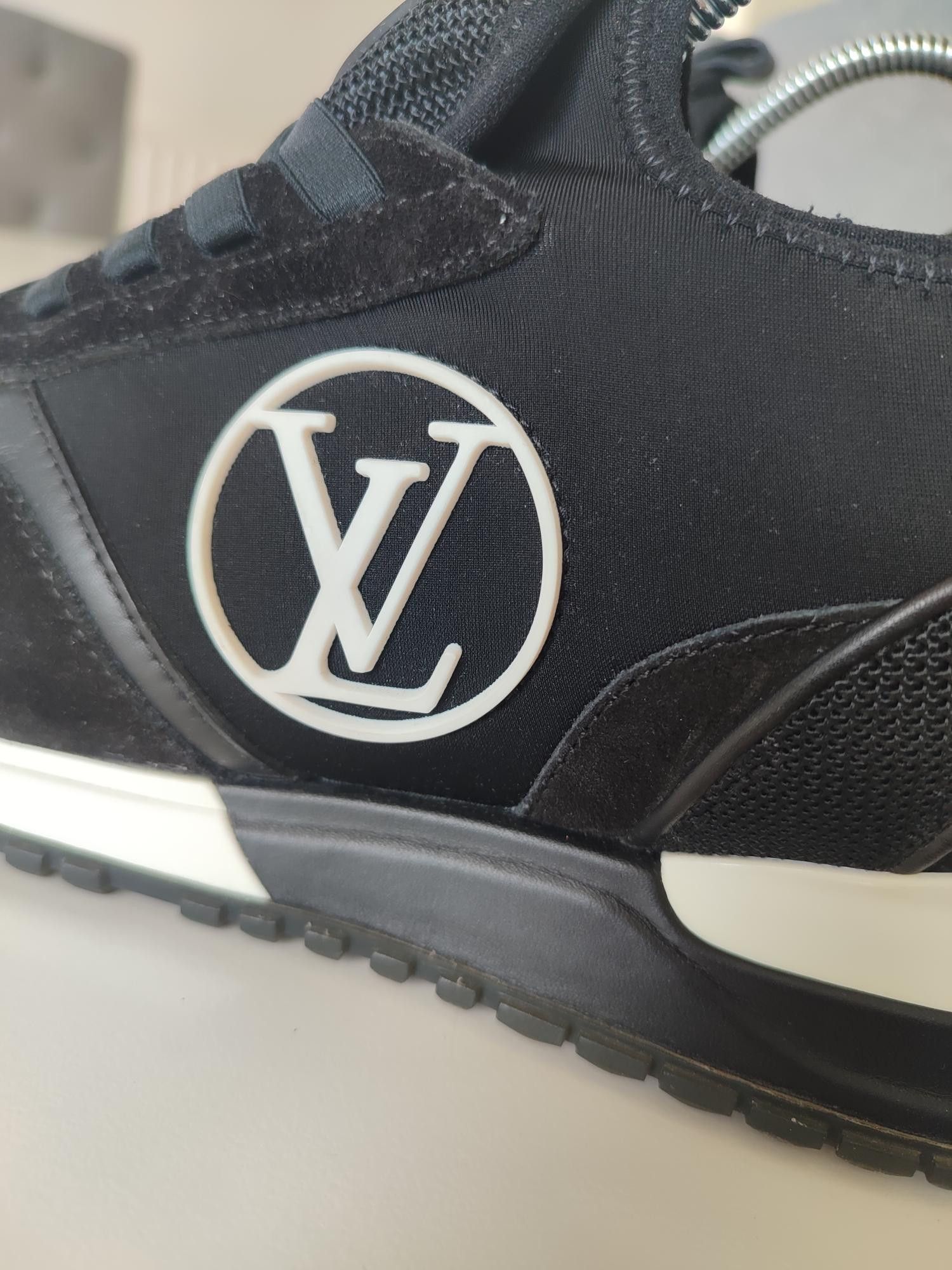 Louis Vuitton BASKETS LOUIS VUITTON SLIP ON RUN AWAY Size US 6 / IT 36 - 10 Thumbnail