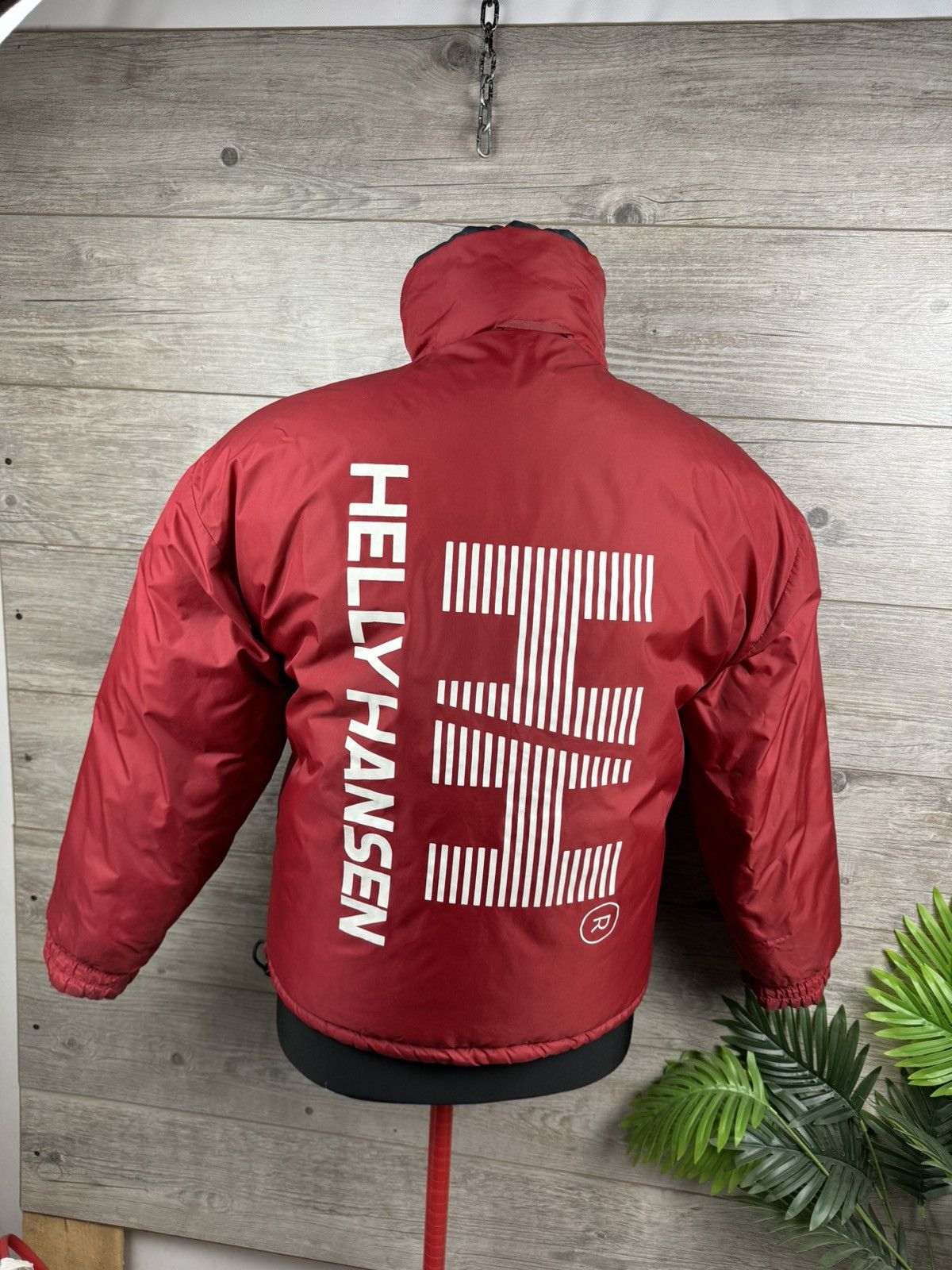 Helly Hansen Helly Hansen Big Logo Down Jacket Puffer Y2K Size XS Size US XS / EU 42 / 0 - 5 Thumbnail