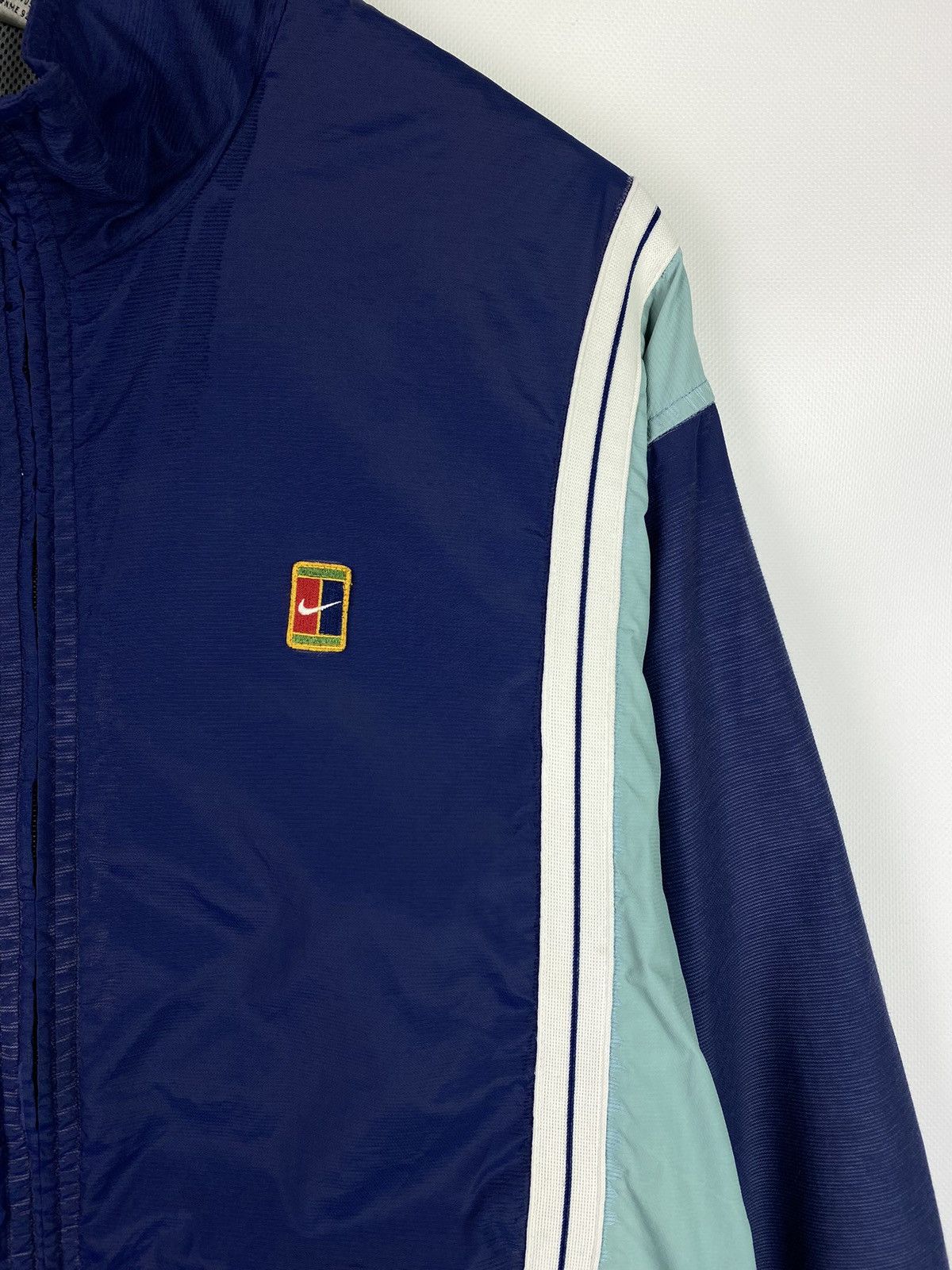 Nike VTG Nike Court men’s nylon windbreaker jacket size L Size US L / EU 52-54 / 3 - 8 Thumbnail