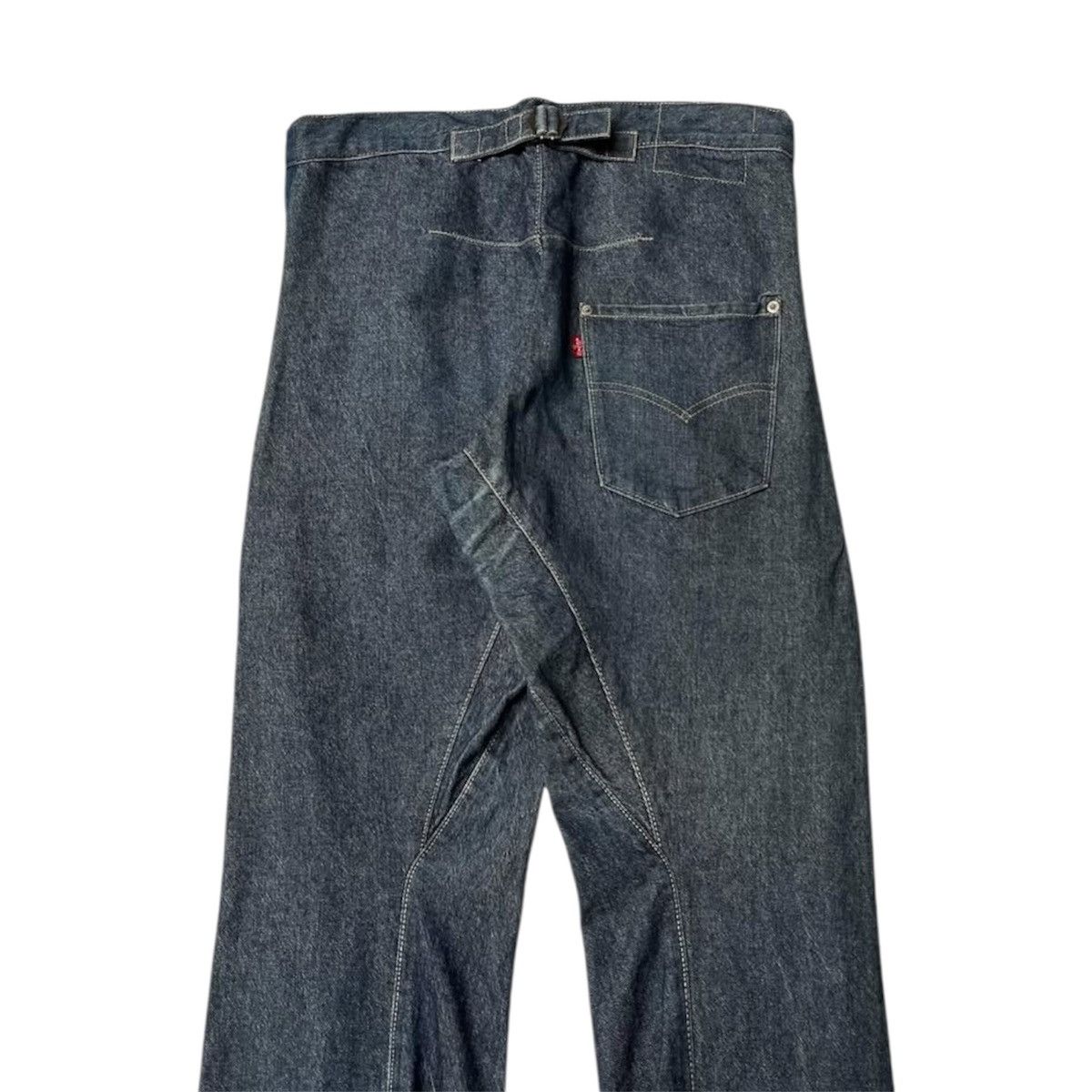 Levi's Vintage Levis Engineered Buckle Back USA Size US 32 / EU 48 - 2 Thumbnail