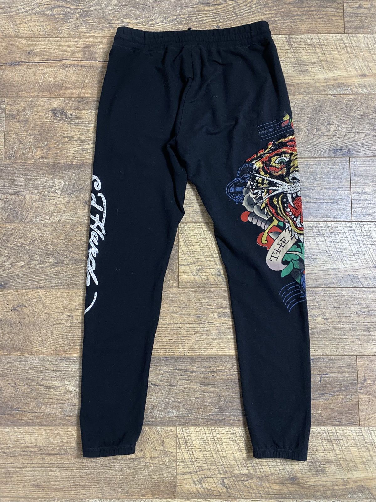 Ed Hardy Ed Hardy Sweatpants Y2K Vibe | Bold Tiger Art Print | Size L Size US 32 / EU 48 - 4 Thumbnail