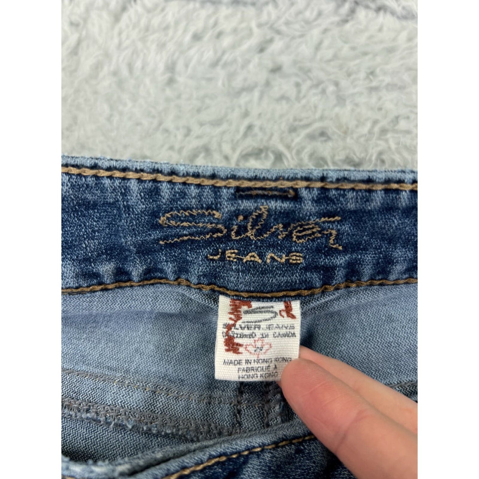 Silver Jeans Co. Silver Jeans Pants Womens 28 Blue Denim Tuesday Surplus Dark Bootcut Embroidered Size 28" / US 6 / IT 42 - 4 Thumbnail