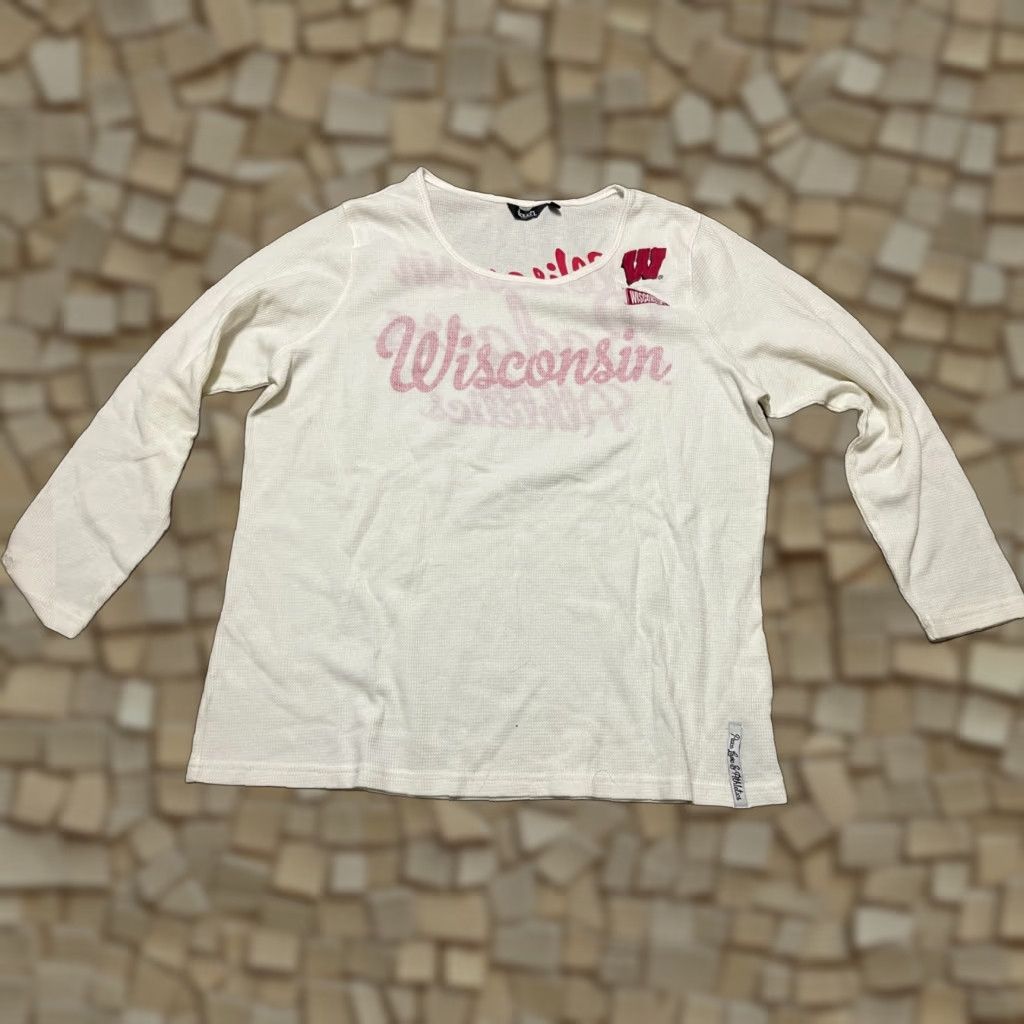Vintage Touch Shirt Women's 1X White Long Sleeve Wisconsin Badgers Athletics Shirt Womens 1X White Long Sleeve Wisconsin Badgers Athletics 90s? Size XL / US 12-14 / IT 48-50 - 1 Thumbnail