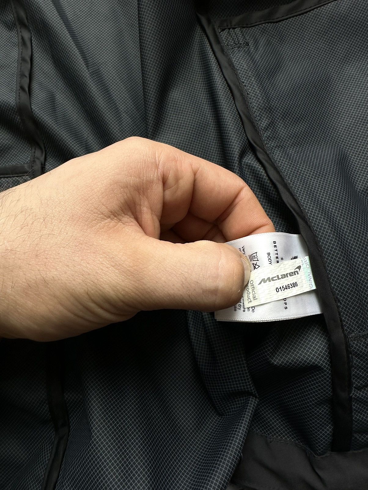 Castore Castore Mclaren Formula 1 Racing F1 Rain Packable Jacket Size US S / EU 44-46 / 1 - 7 Thumbnail