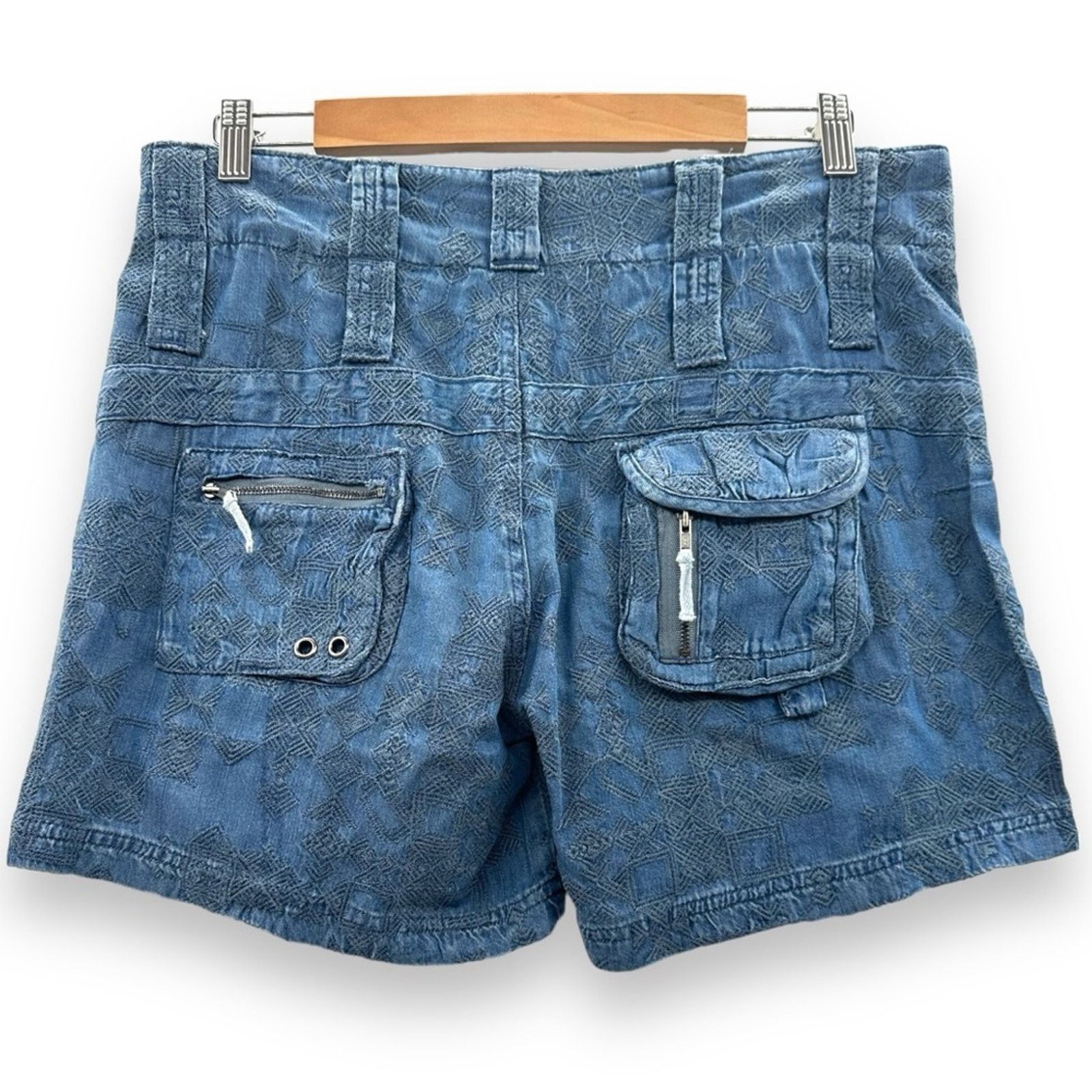 Johnny Was Johnny Was Zuma Embroidered Cargo Denim High Rise Shorts 2 Size 32" / US 10 / IT 46 - 2 Thumbnail