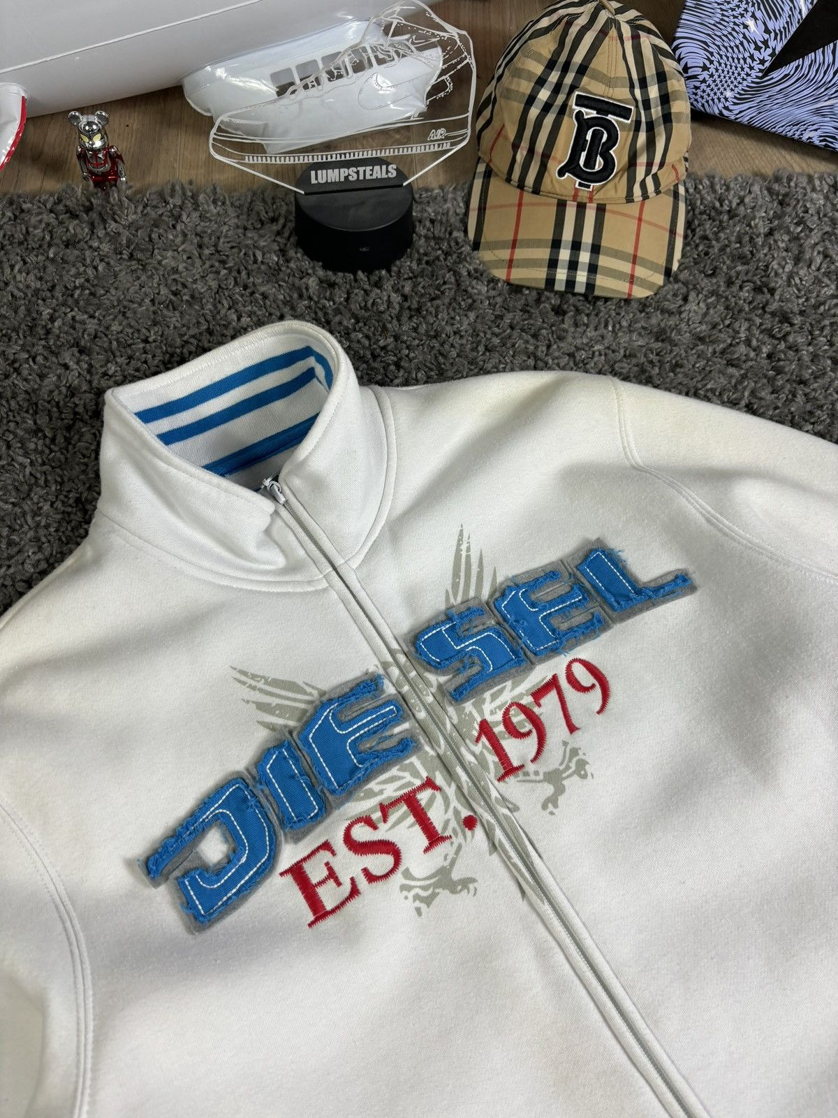 Diesel × Japanese Brand Vintage Y2K Diesel Zip Distressed Big Logo White Size US M / EU 48-50 / 2 - 6 Thumbnail