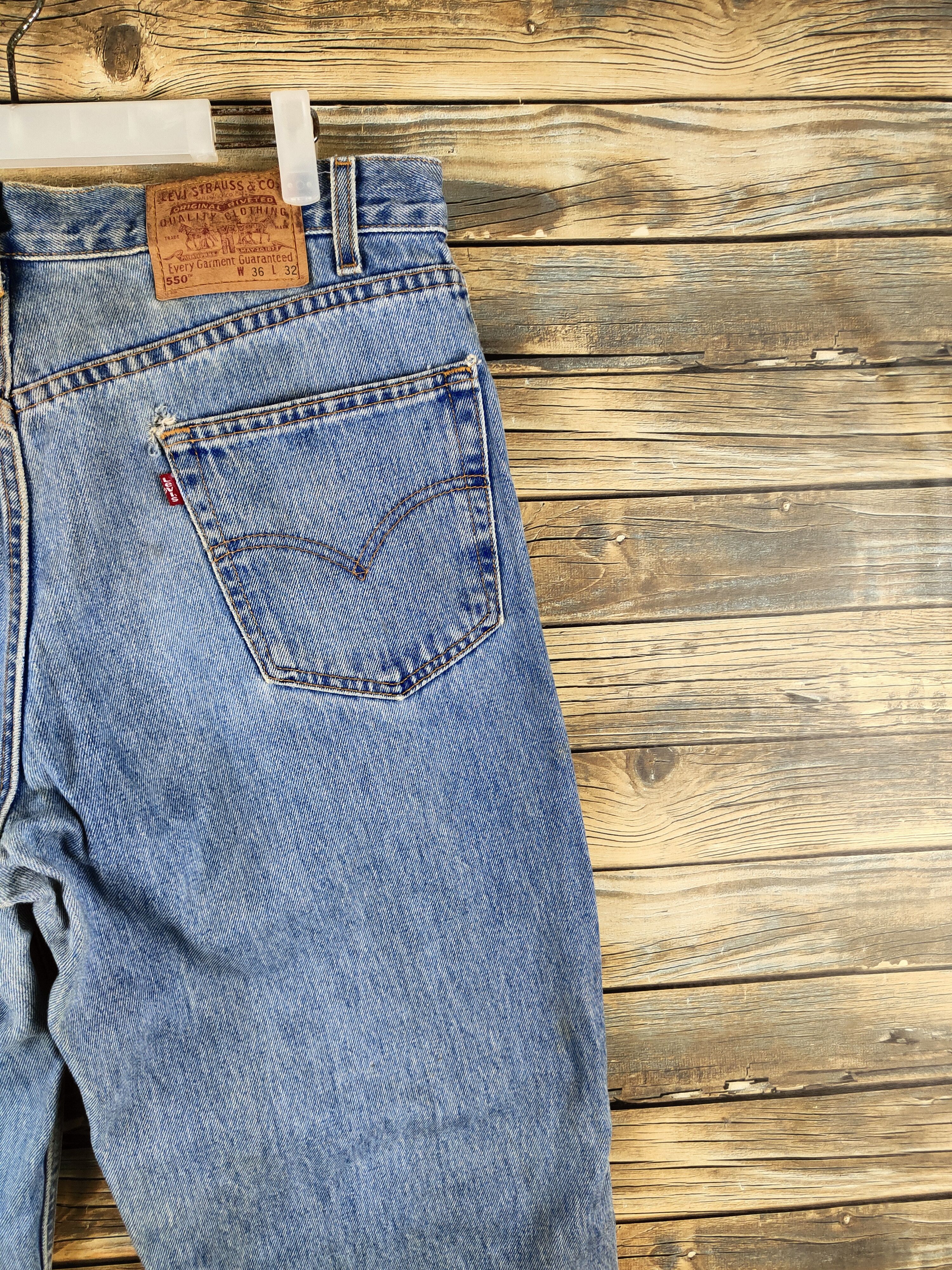 Levi's 550 Levi's Blue Distressed Ripped denim Jeans #S2837 Size US 35 - 11 Thumbnail