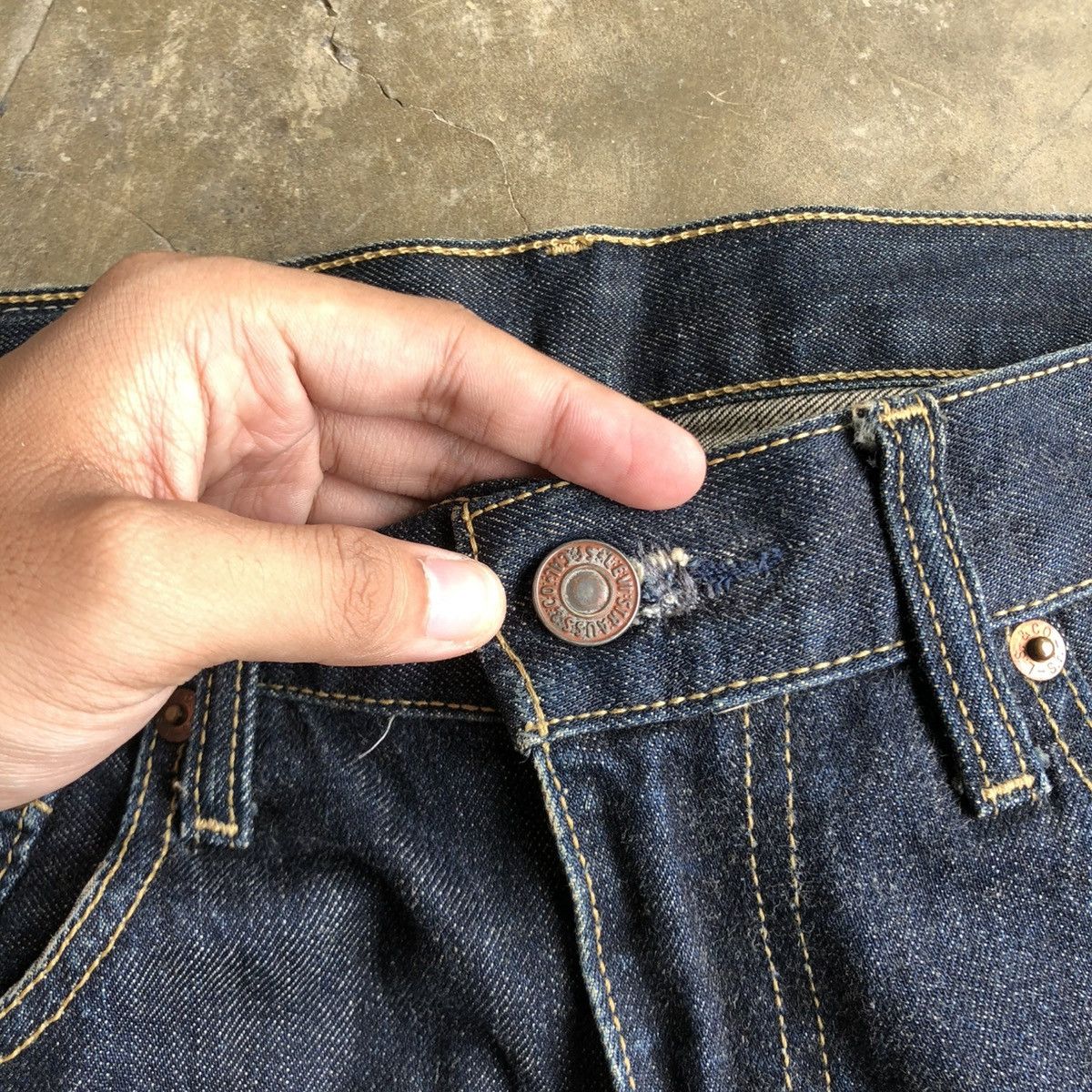 Levi's Vintage Clothing Vintage Levis 503 32x34 Denim Jeans Short Pants Size US 33 - 12 Thumbnail