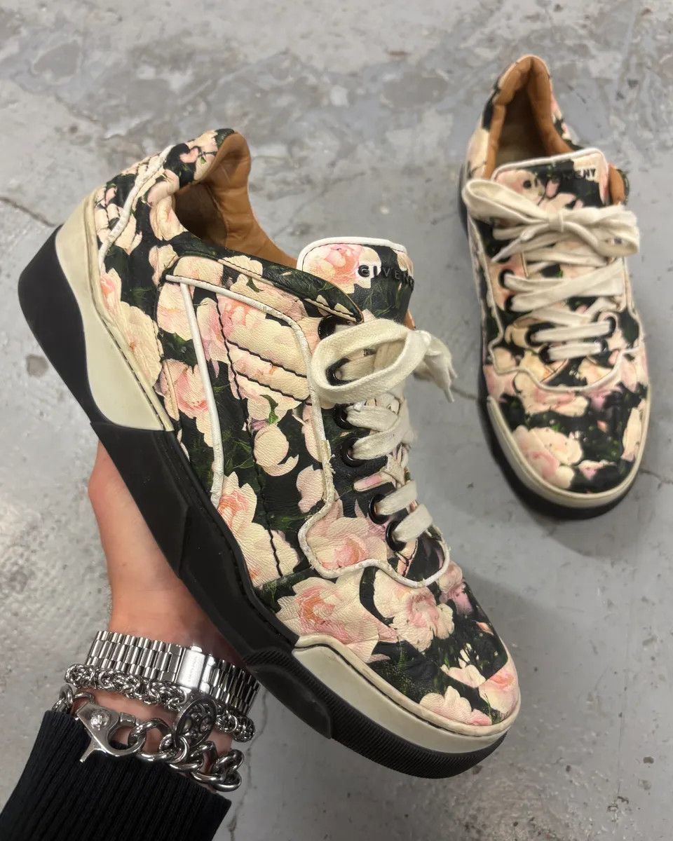 Givenchy 2010s Givenchy Tyson Floral Sneakers by Riccardo Tisci Size US 11 / EU 44 - 1 Thumbnail