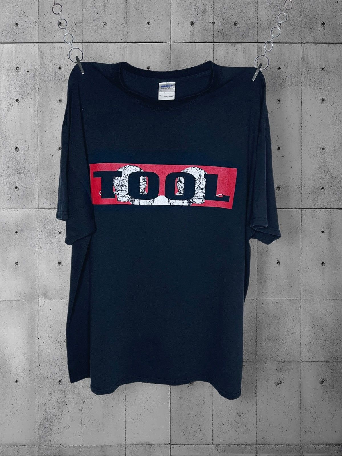 Band Tees TooL 00’s “Medicine Twins” Vintage T shirt Size US XL / EU 56 / 4 - 1 Thumbnail