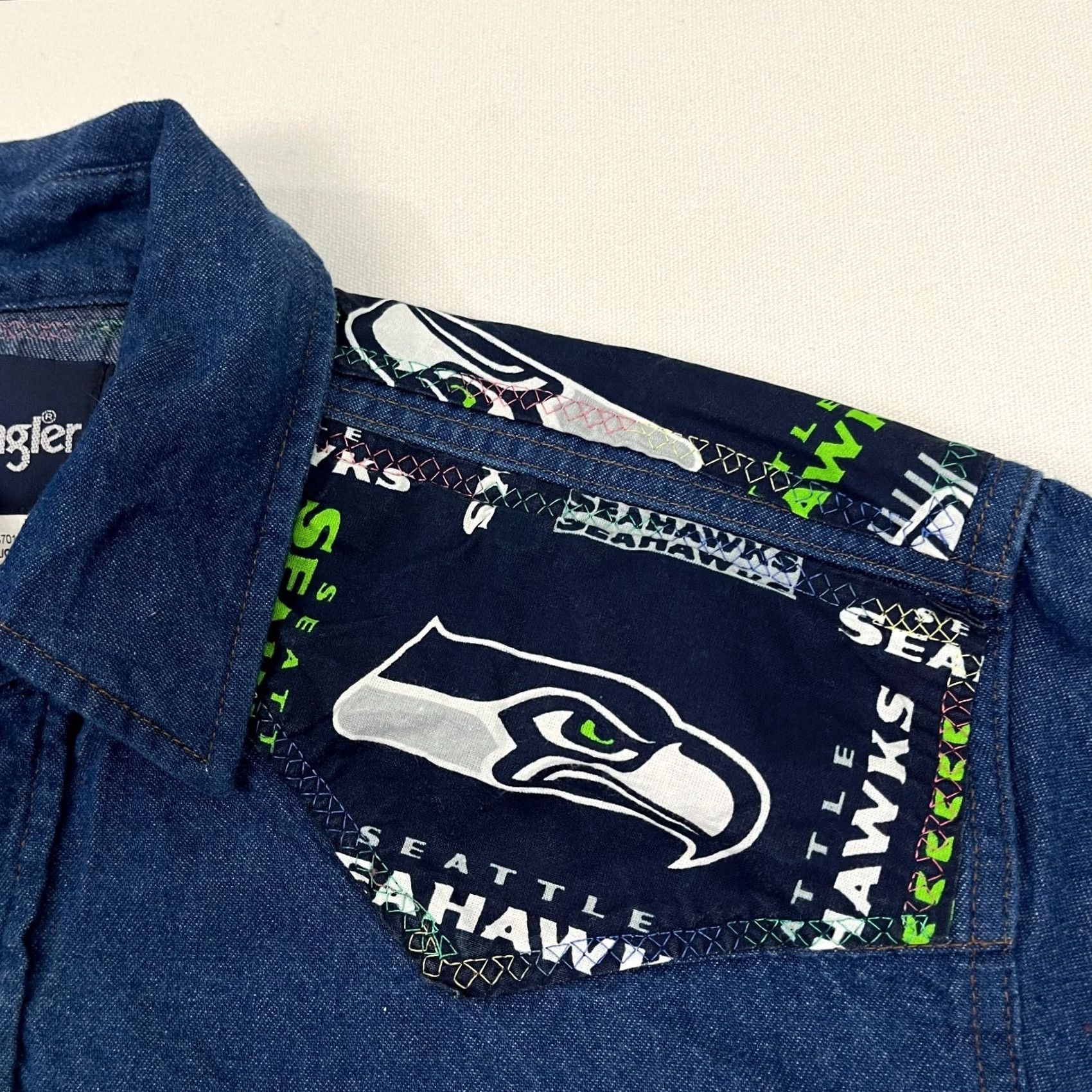 Wrangler VINTAGE Seattle Seahawks Shirt Mens L Custom Pearl Snap Denim Wrangler Western Patchwork Size US L / EU 52-54 / 3 - 2 Thumbnail