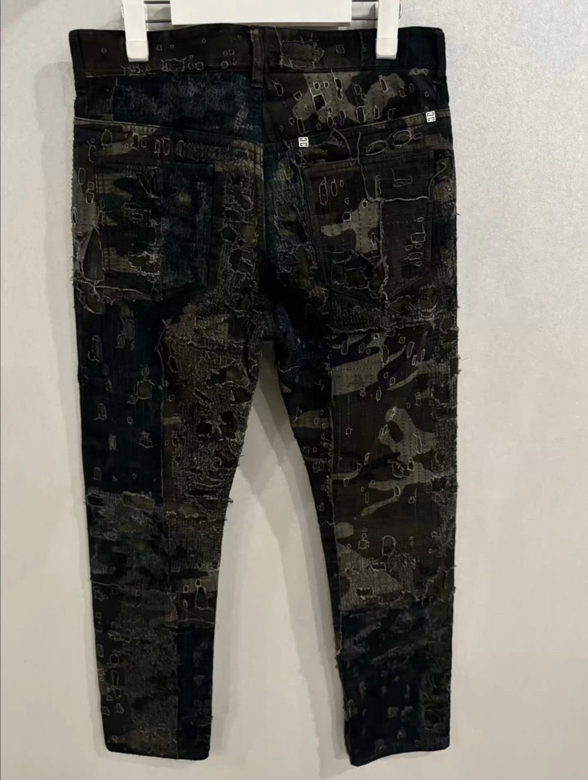 Givenchy Givenchy mmwboro jeans Size US 31 - 2 Thumbnail