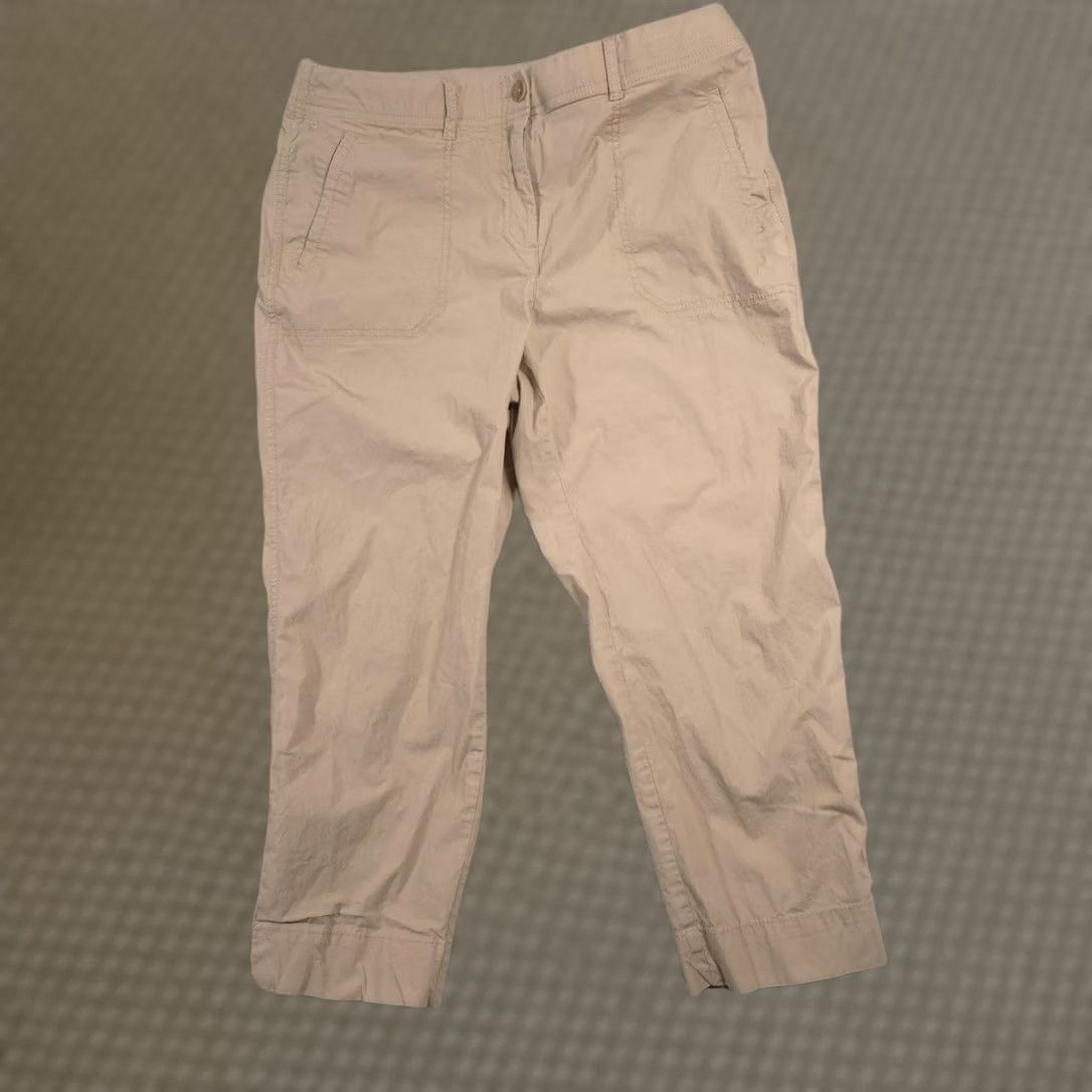 Vintage Chico's Pants Womens 8 Beige Crop Capri Cotton Spandex Mid Rise Casual Pants Beige Capri 8 Womens Chicos Pants Mens? Size 30" / US 8 / IT 44 - 1 Thumbnail