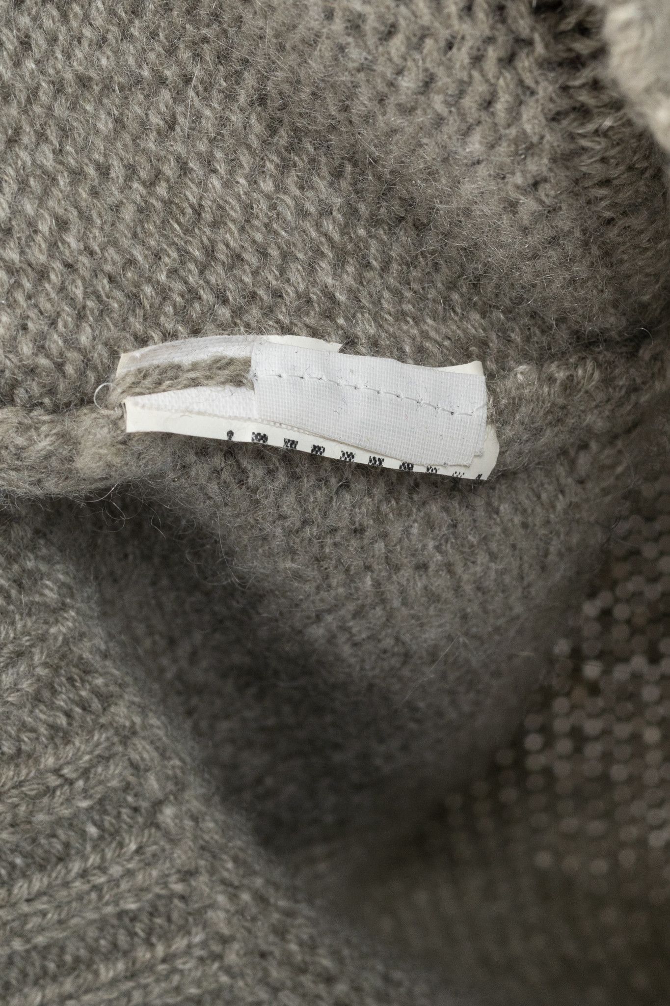 Brunello Cucinelli Grey Cashmere Sequin Turtleneck Sweater