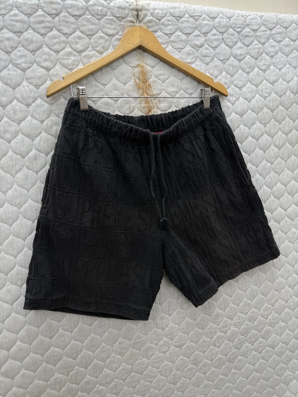 Supreme 🔥🔥🔥ARCHIVE SUPREME SHORTS Size US 34 / EU 50 - 2 Thumbnail